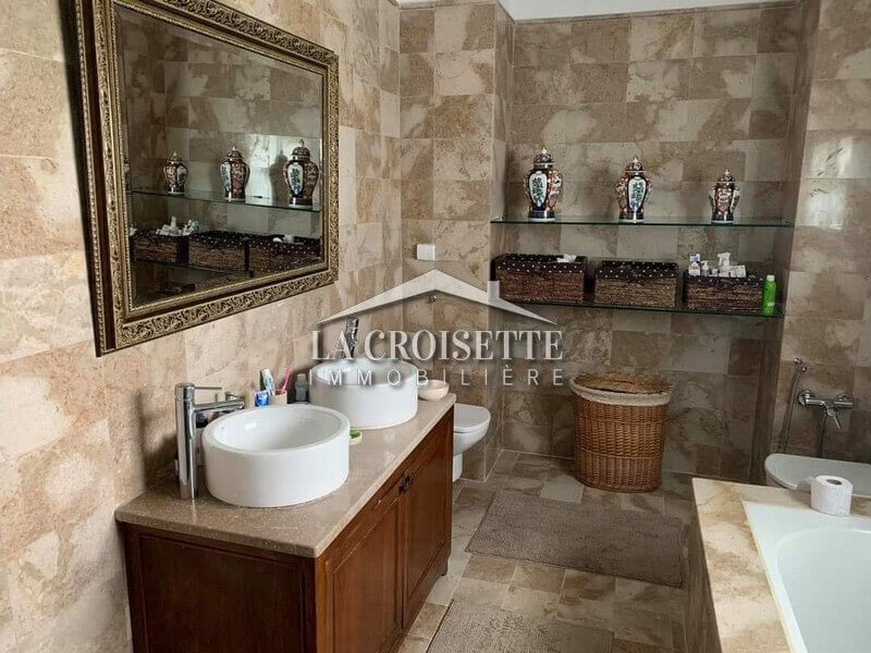 La Soukra La Soukra Location Appart. 5 pices+ Villa s5  la soukra zvl0911