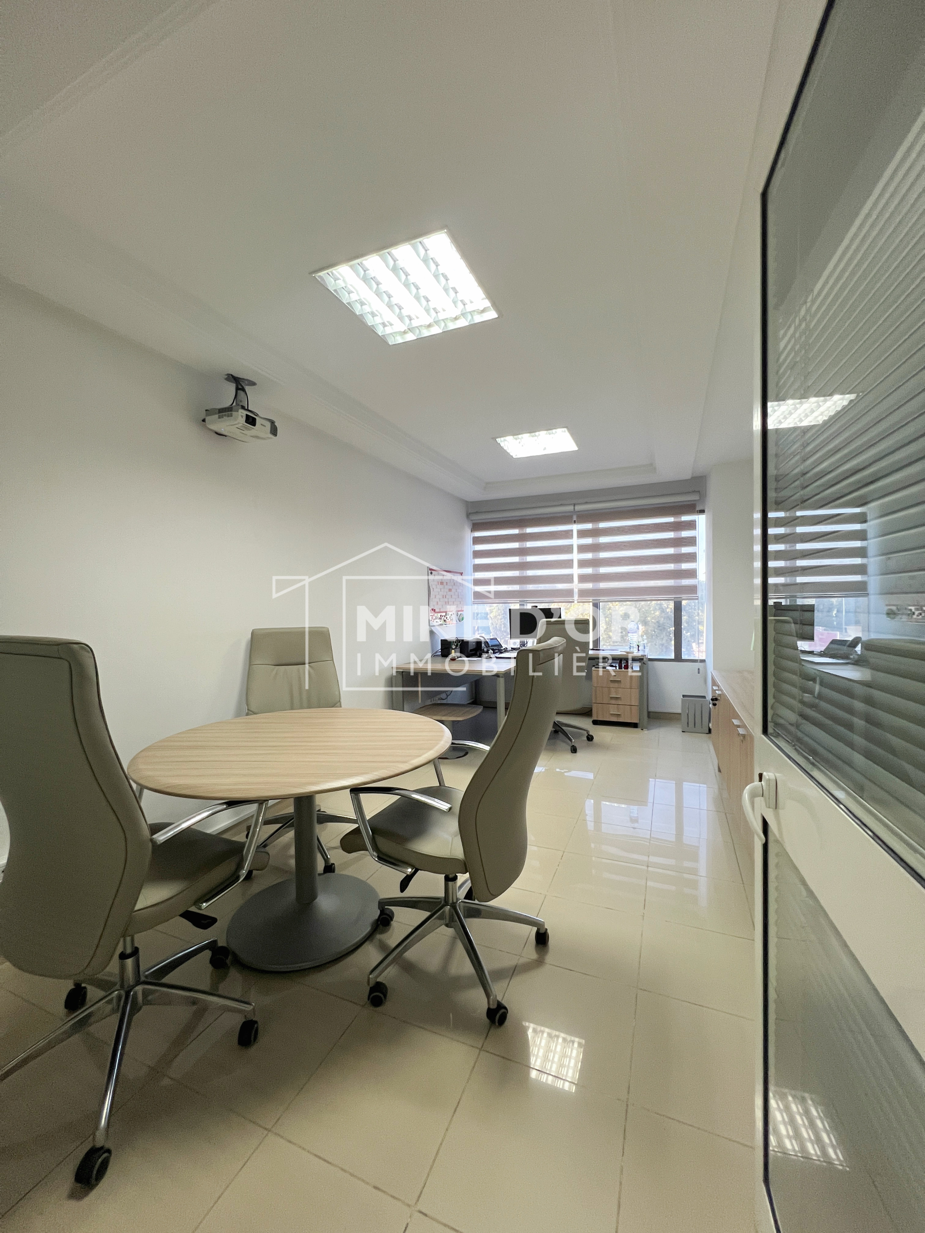 Bab Bhar Montplaisir Bureaux & Commerces Bureau Bureau spacieux et haut standing a monplaisir