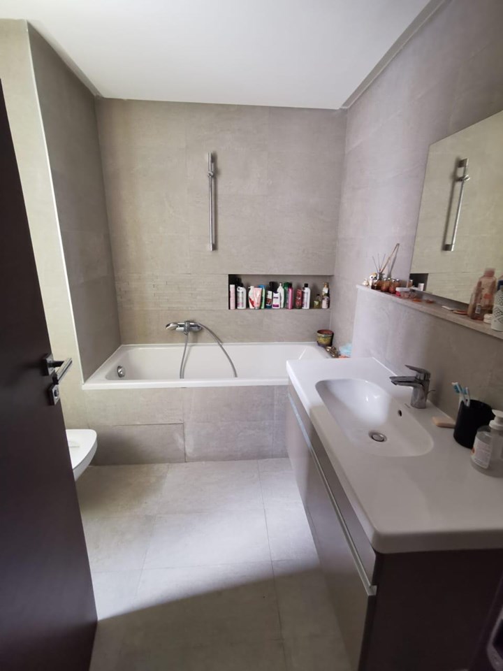 Ain Zaghouan Ain Zaghouan Vente Appart. 2 pices Grand s1 avec grande terrasse  la marsa