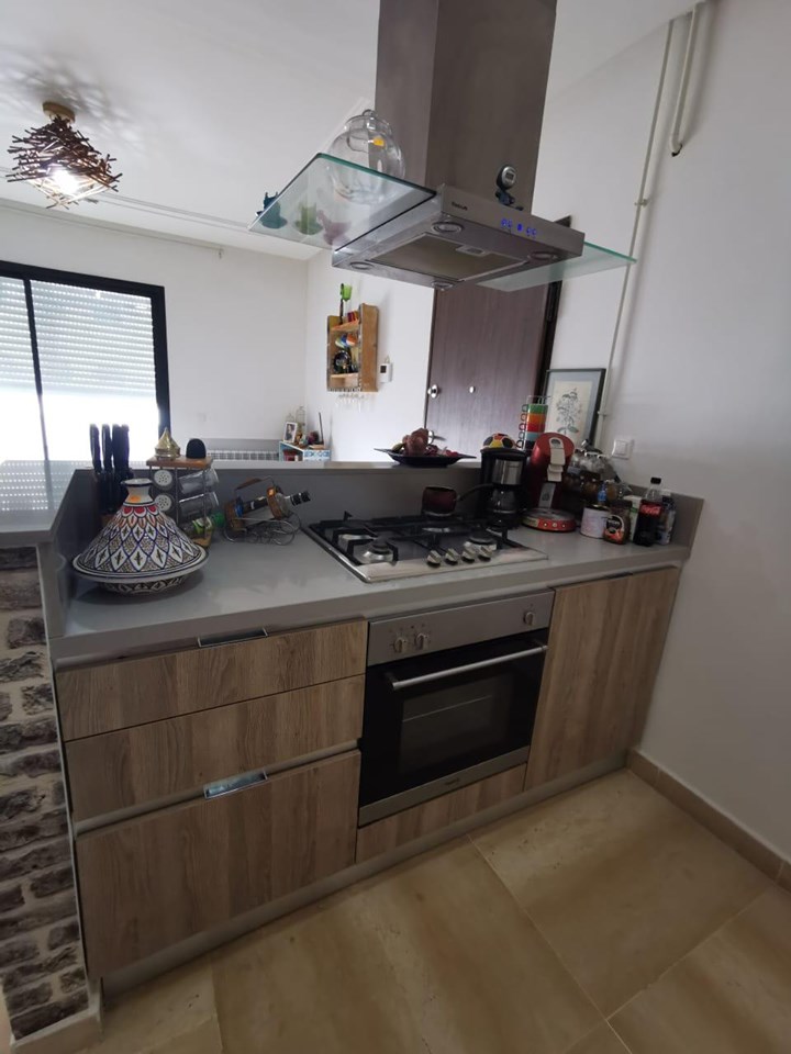 Ain Zaghouan Ain Zaghouan Vente Appart. 2 pices Grand s1 avec grande terrasse  la marsa