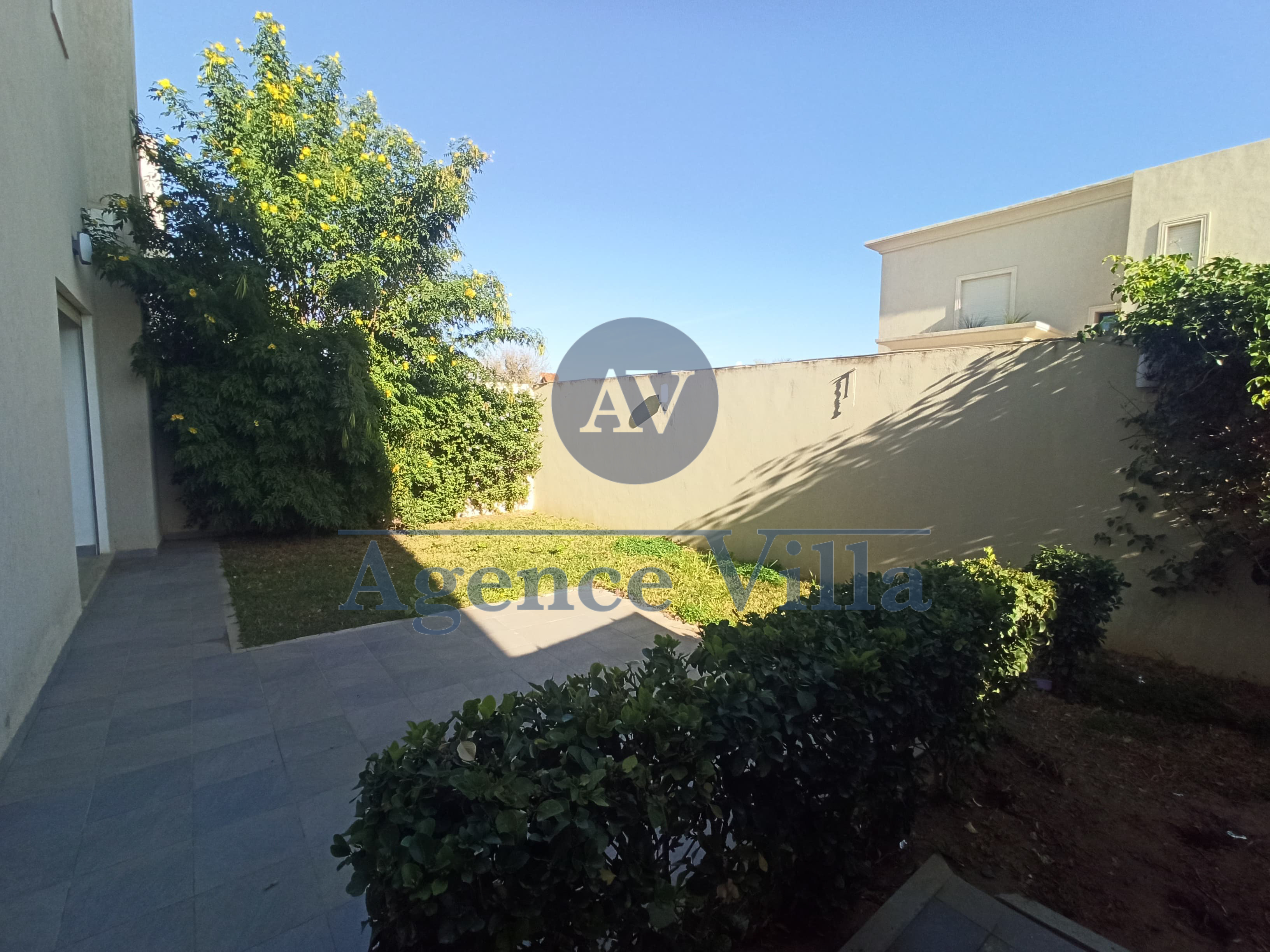 La Soukra La Soukra Location Duplex Duplex s3 avec jardina soukra parc
