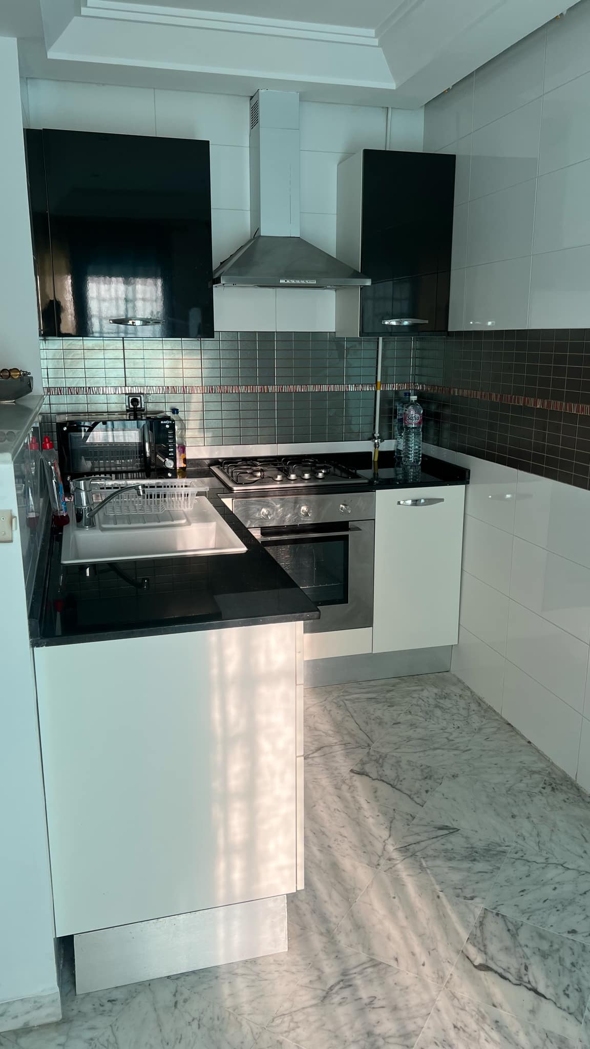 Ain Zaghouan Jardins de Carthage Location Appart. 1 pice Appartement meubl de charme central