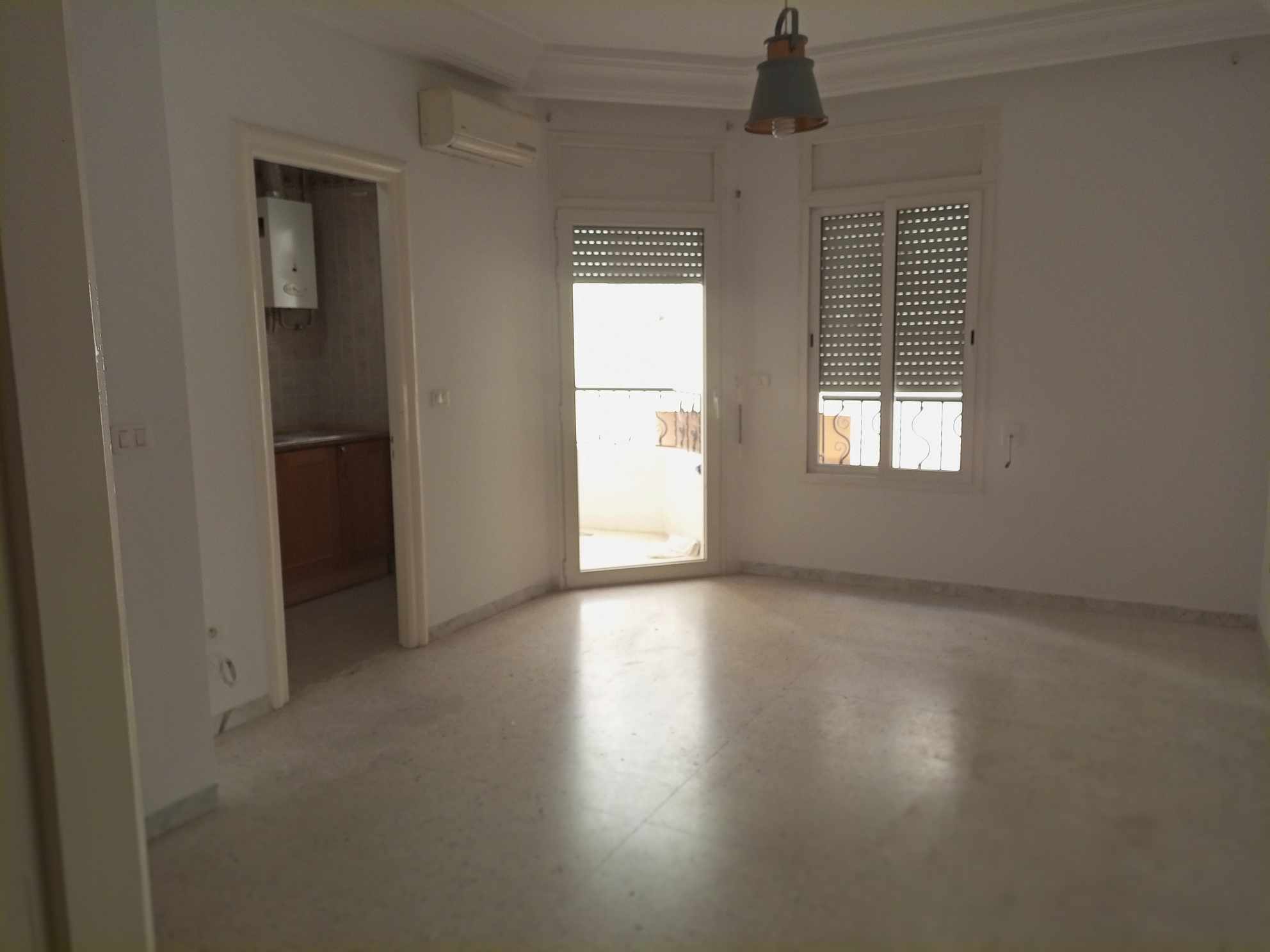 Ariana Ville Cite Ennasr 2 Location Appart. 2 pices Ennasr 2 joli appt s1 avec balcon