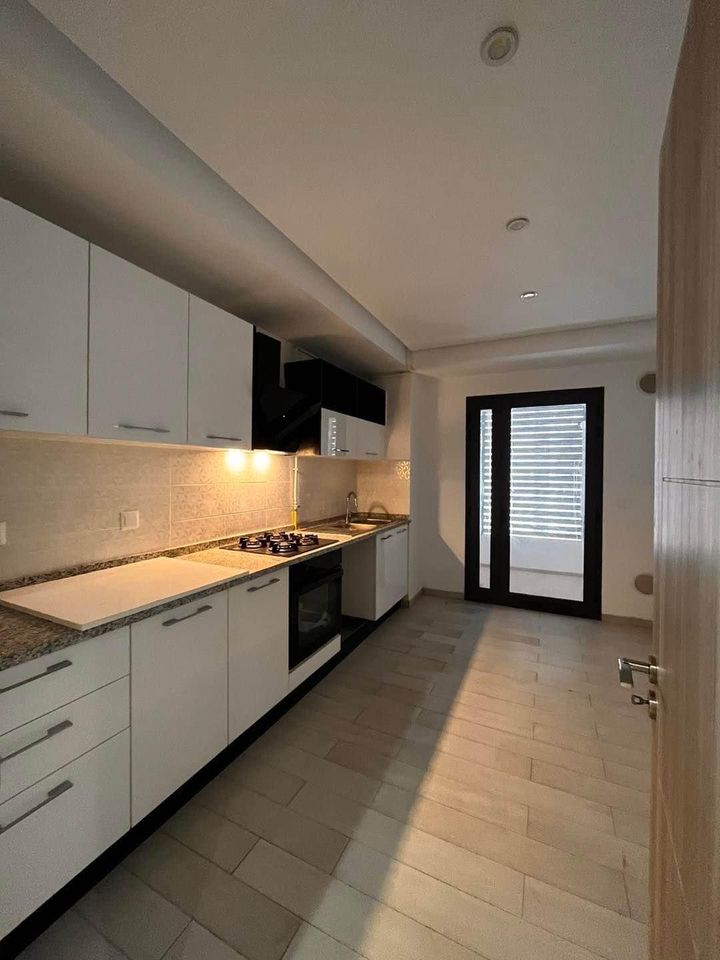 Ariana Ville Cite Ennasr 2 Location Appart. 5 pices+ Ennasr 2 agrable appt s3 de haut stg