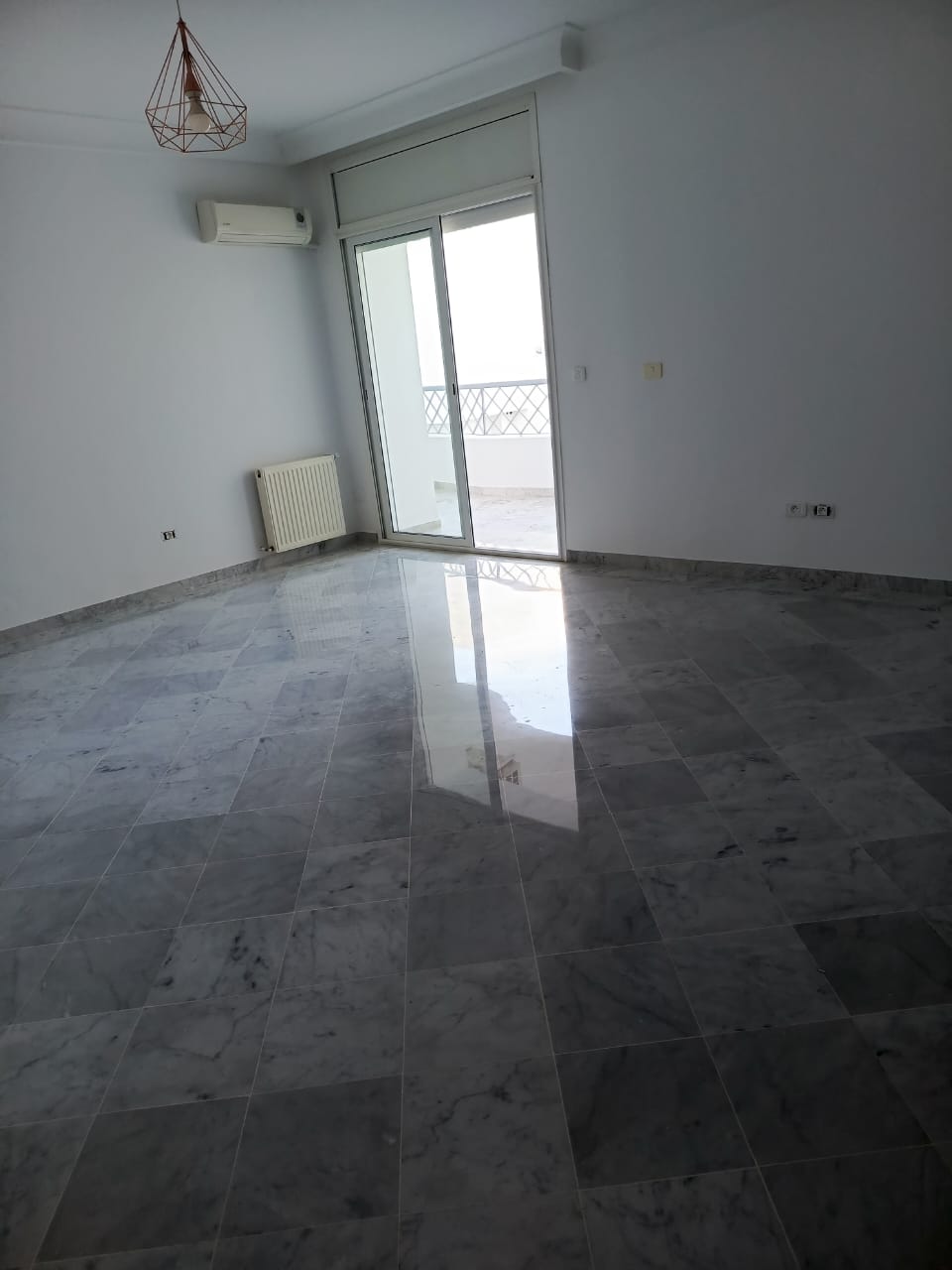 Ariana Ville Cite Ennasr 2 Location Appart. 5 pices+ Agrable appt s3 haut stg ennasr 2