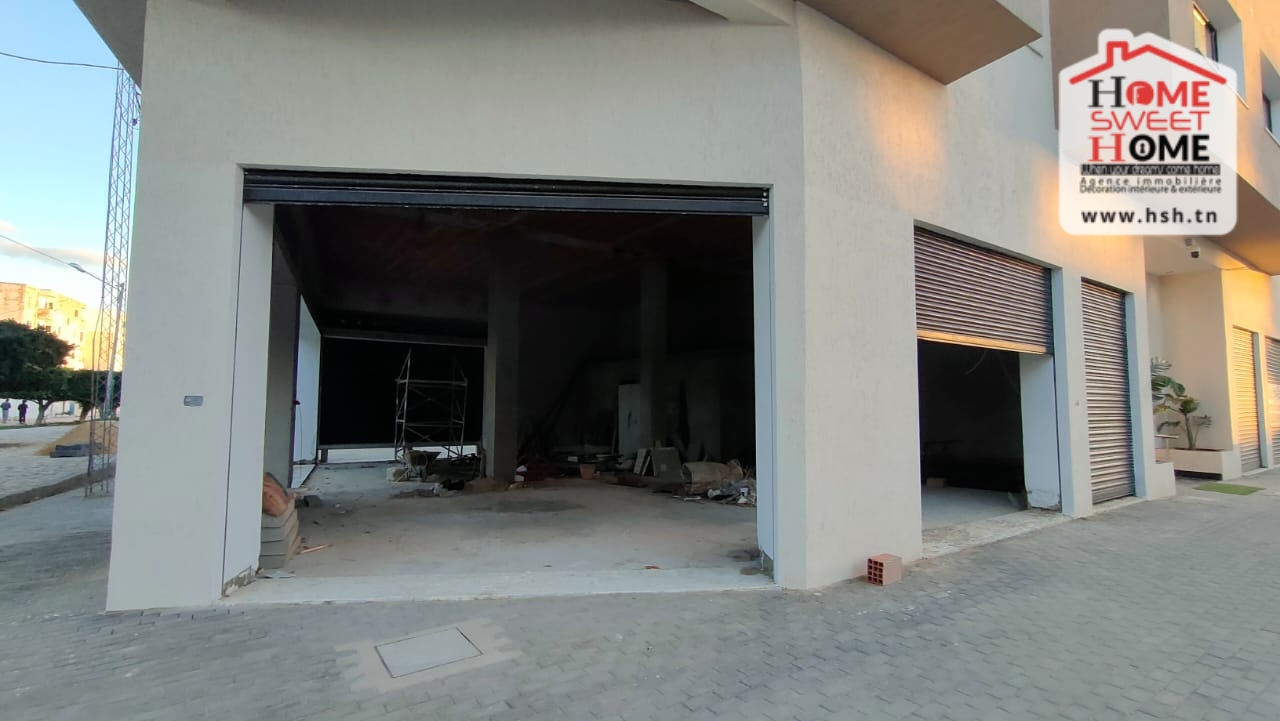 Ezzahra Ezzahra Bureaux & Commerces Surfaces Local commercial carnegie  ezzahra