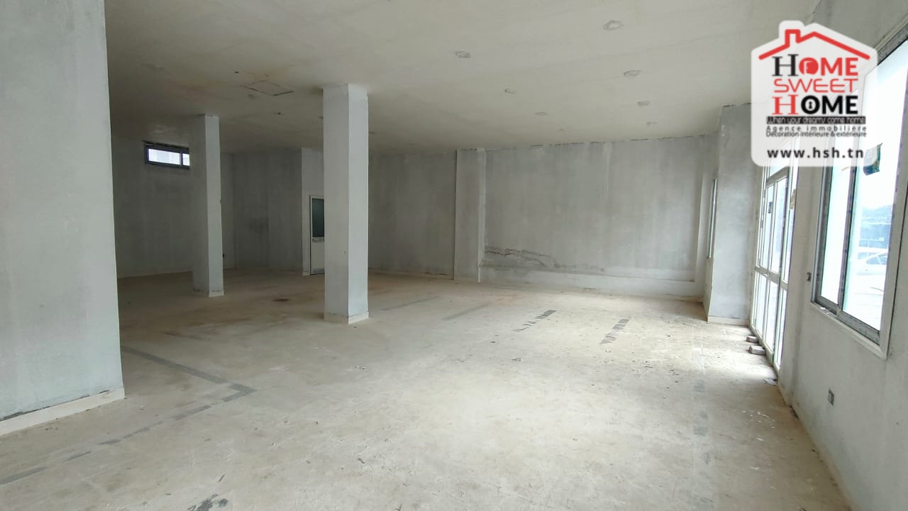 Ben Arous Ben Arous Bureaux & Commerces Surfaces Local commercial eren  ben arous