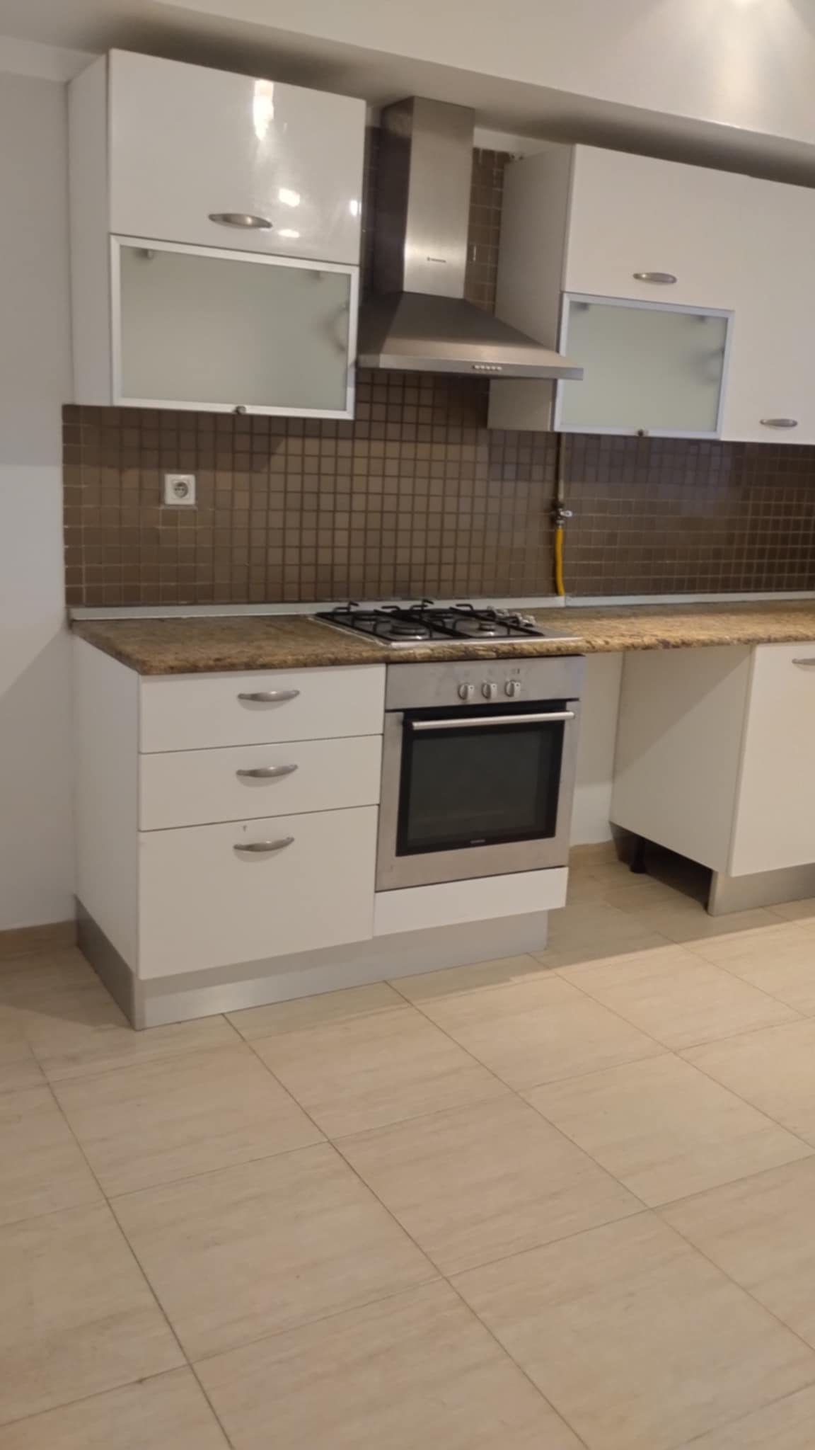 La Marsa Sidi Daoud Location Appart. 4 pices Un appartement s3  sidi daoued
