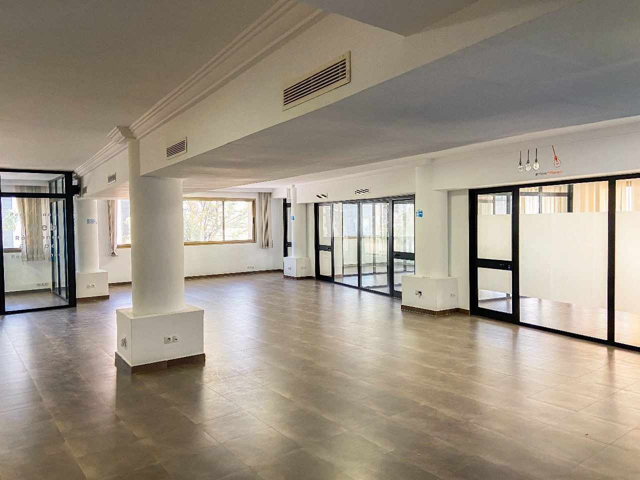 La Marsa Berge Du Lac Bureaux & Commerces Bureau Super bureau 300 m2 au lac 2