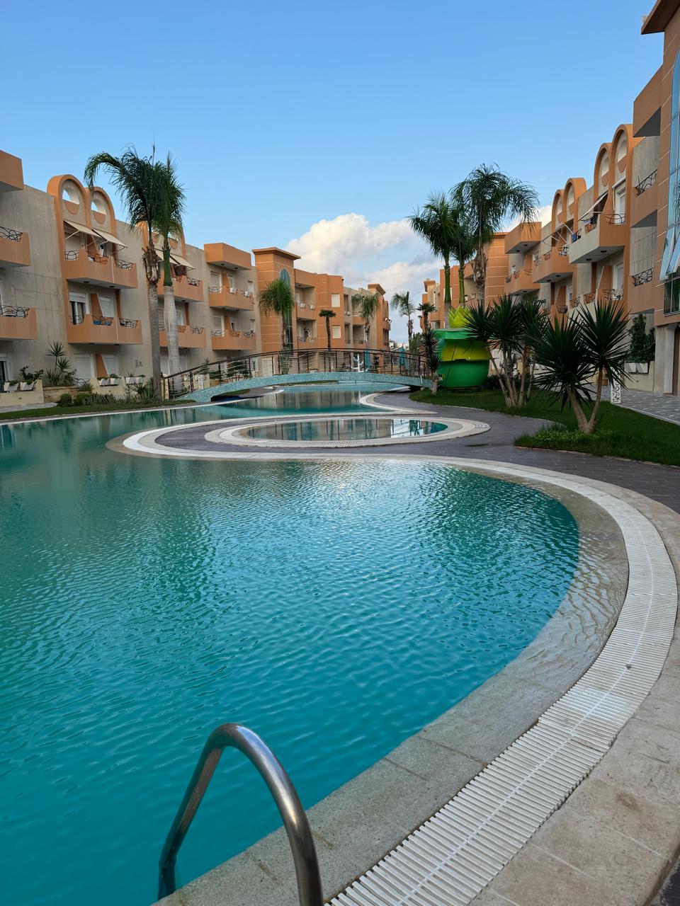 Akouda Chatt Meriem Vente Appart. 3 pices S2 dans une residence avec piscine