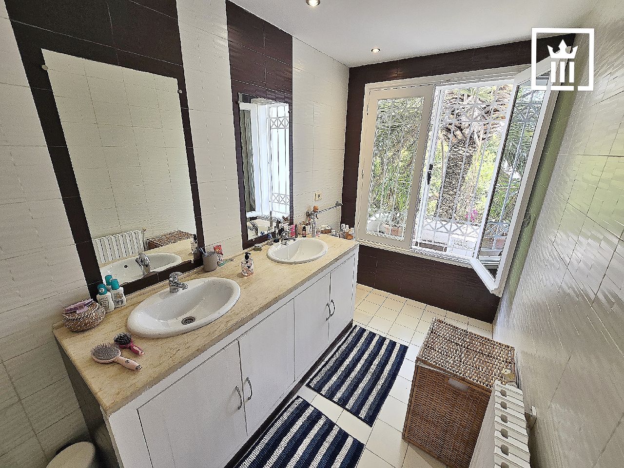 La Marsa Marsa Ennassim Location Maisons Villa angle de rue  la marsa