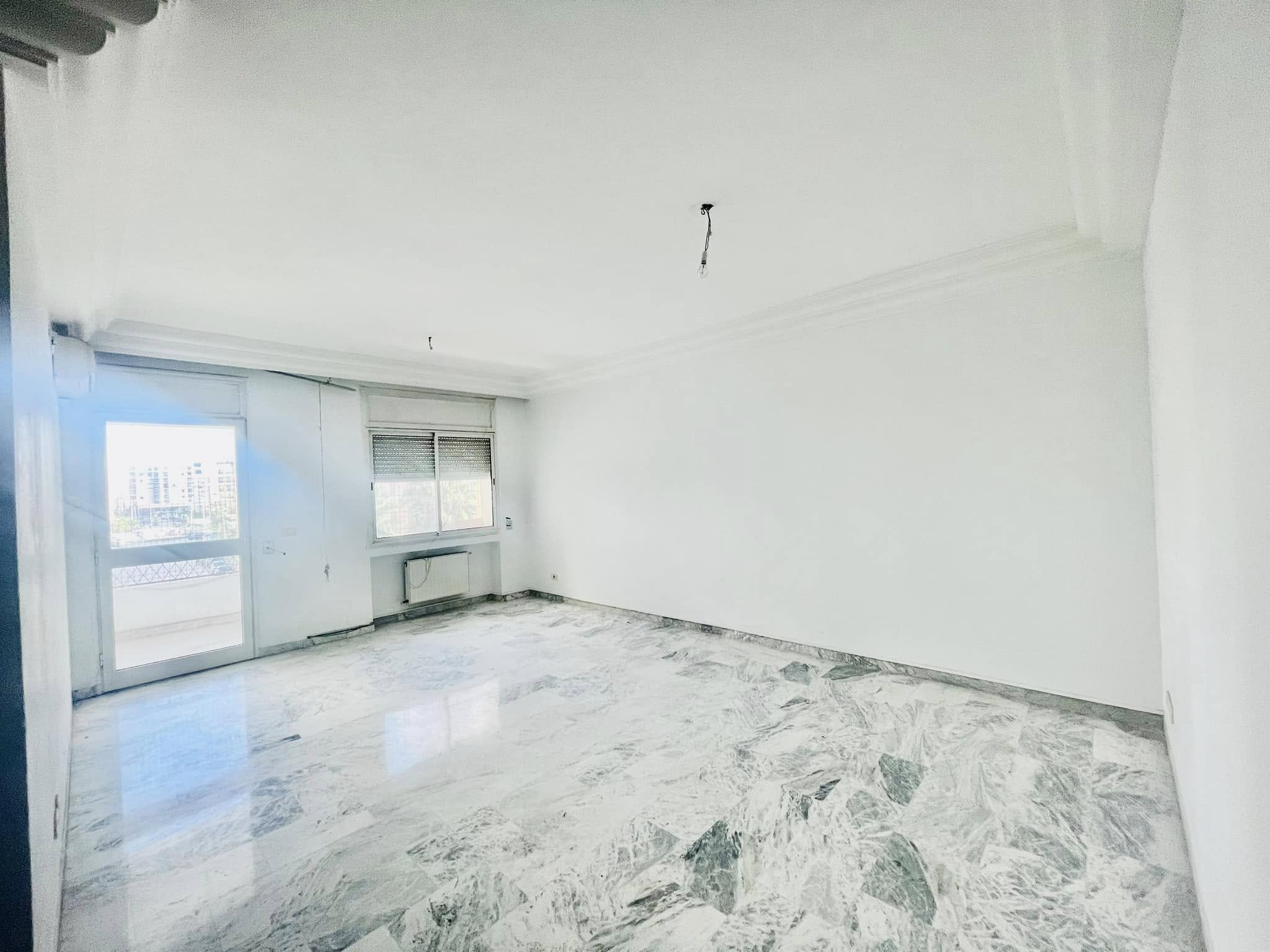 Ain Zaghouan Ain Zaghouan Vente Appart. 5 pices+ S4 a ain zaghouan avec deux pp et deux cellier
