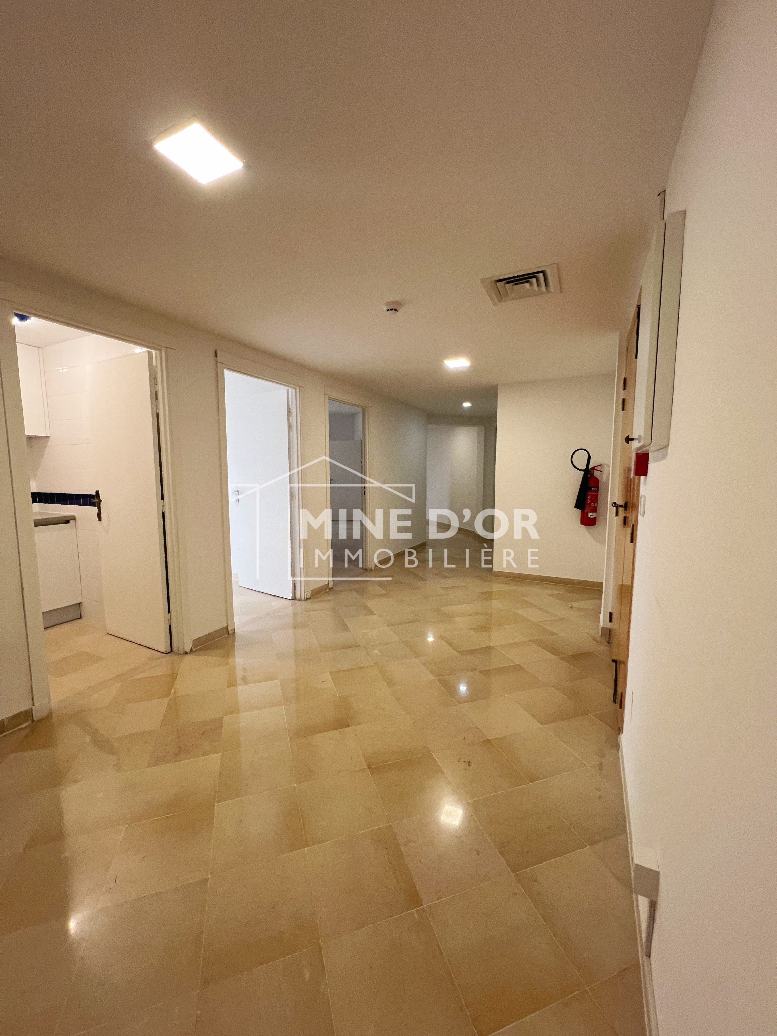 Bab Bhar Montplaisir Bureaux & Commerces Bureau Al bureau 286m de bon standing  monplaisir
