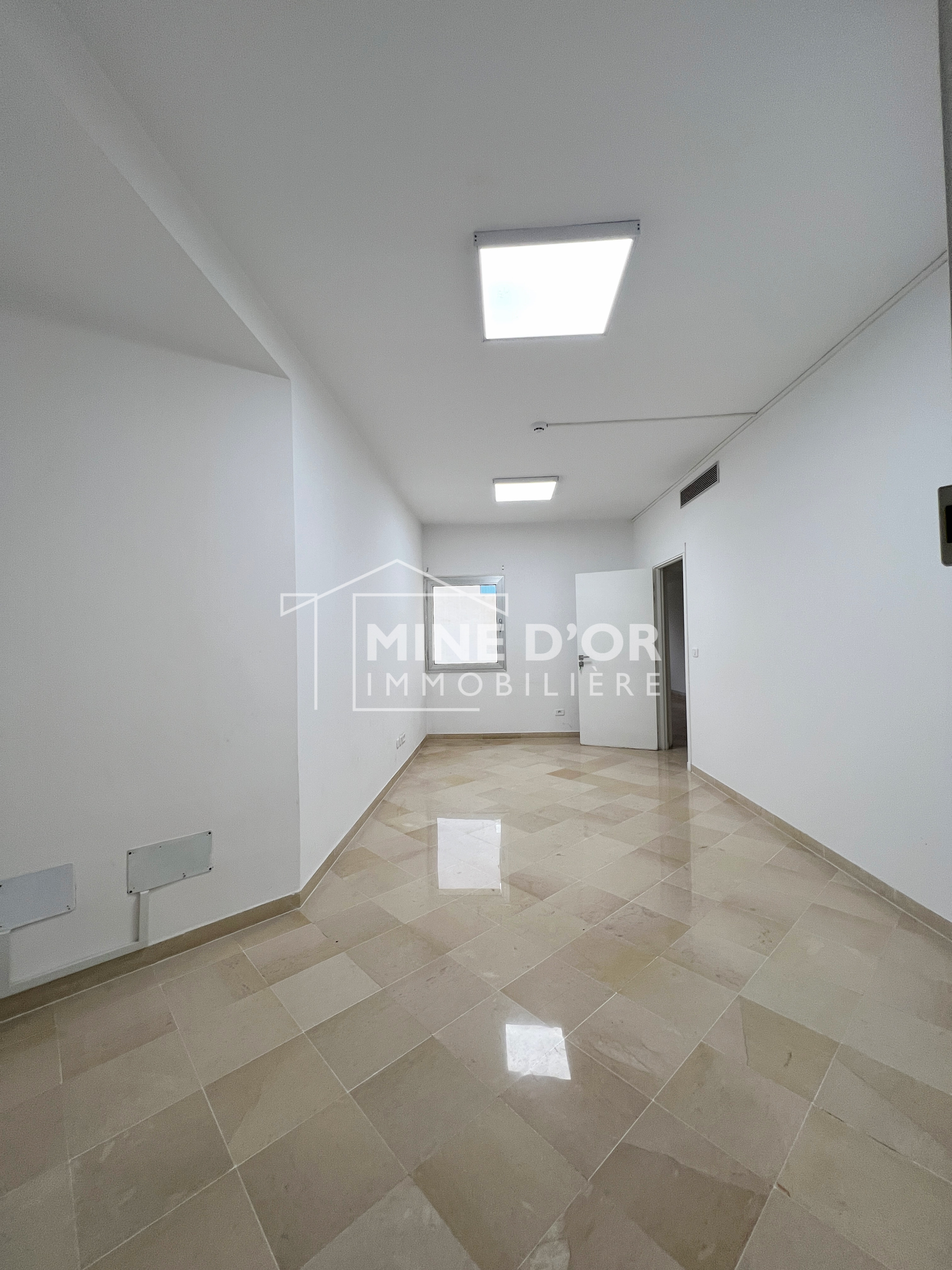 Bab Bhar Montplaisir Bureaux & Commerces Bureau Al bureau 286m de bon standing  monplaisir