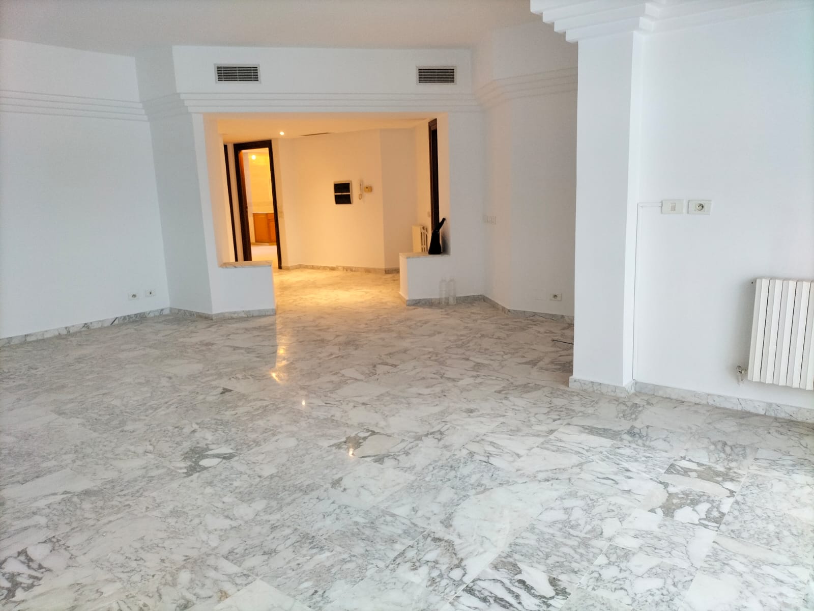 La Marsa Marsa Ennassim Location Appart. 4 pices S3  la marsa plage rf 124a
