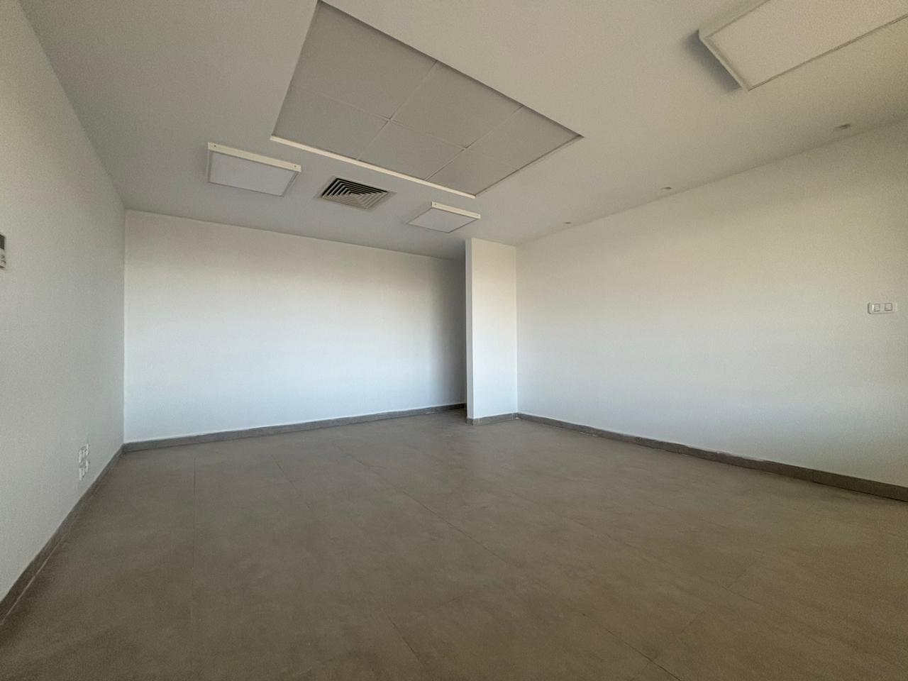 Ain Zaghouan Jardins de Carthage Bureaux & Commerces Surfaces Open space de 200m2 aux jardins de carthage