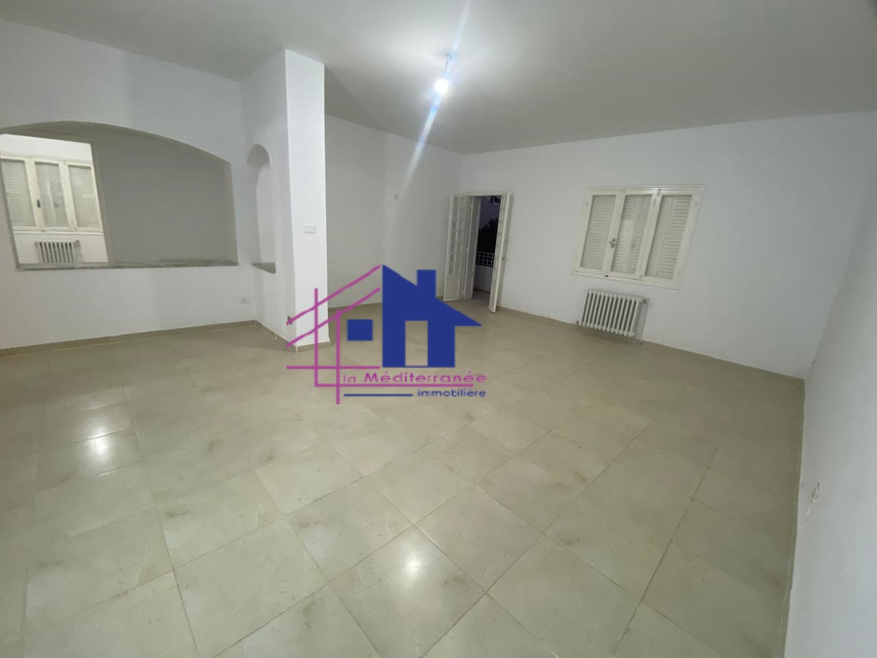Le Bardo Le Bardo Location Maisons Etage de villa s3 au bardo