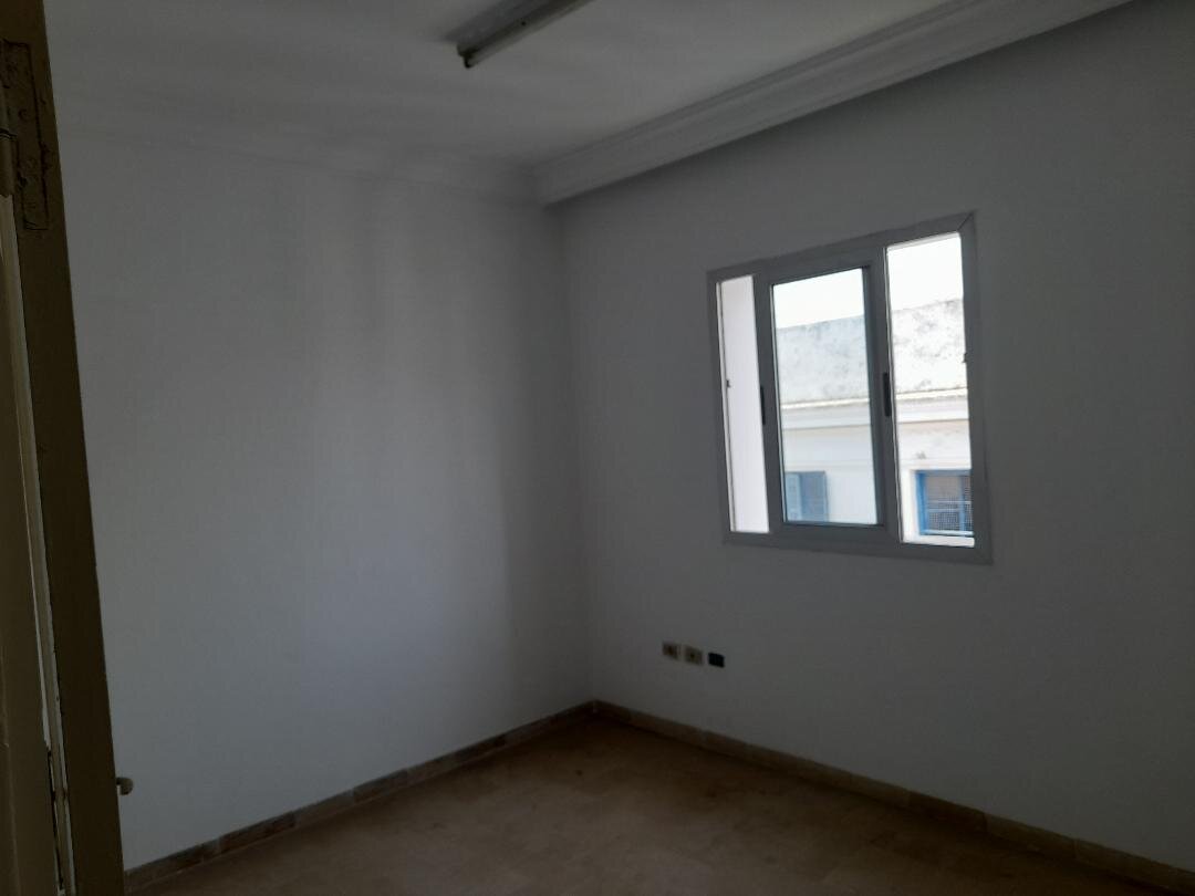 Sidi El Bechir Abou El Kacem Chebbi Bureaux & Commerces Bureau Al  bureau  cv bab jedid