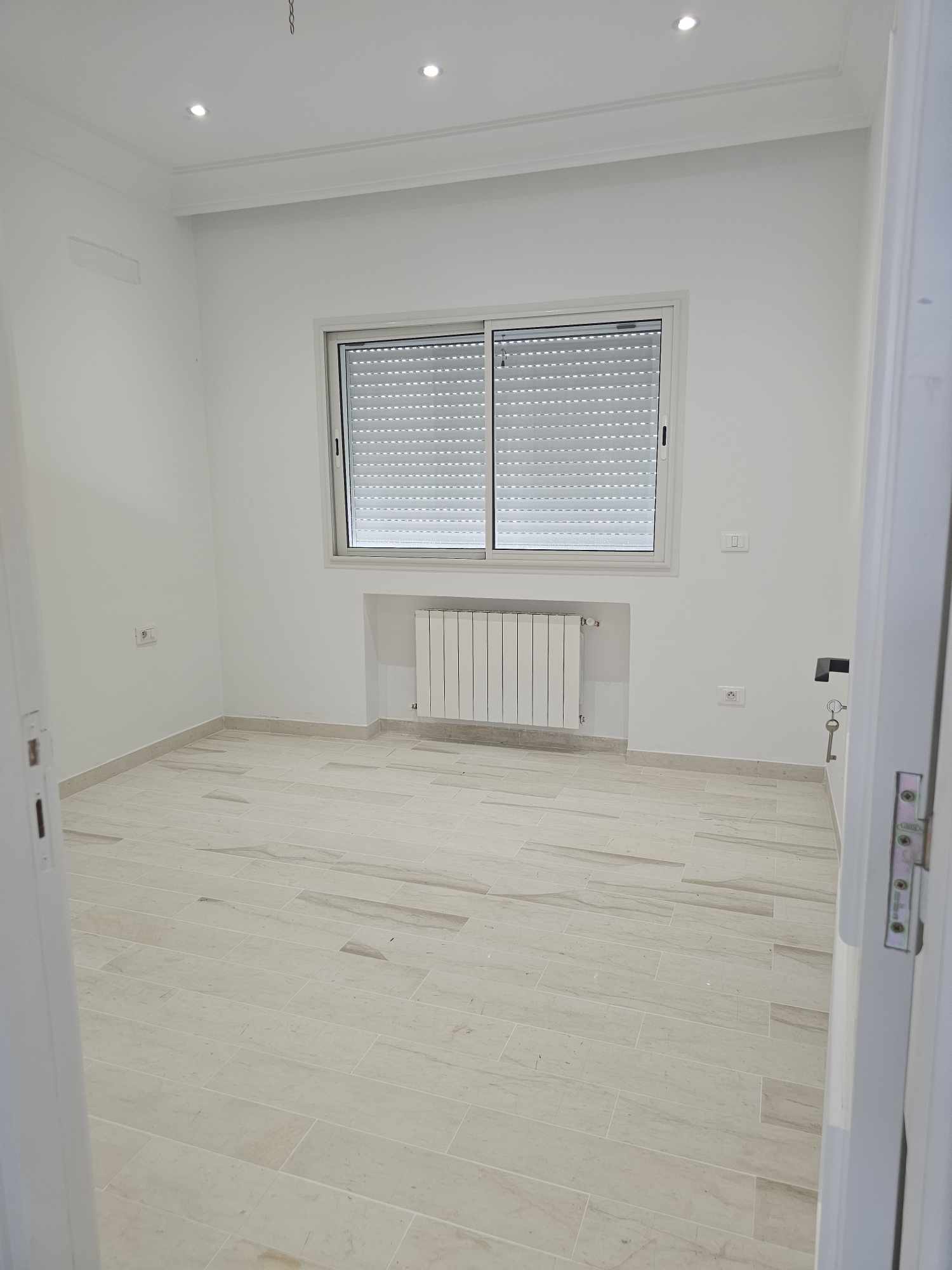 La Marsa El Aouina Bureaux & Commerces Bureau 2 appartements pour un cabinet de 5 mdecins