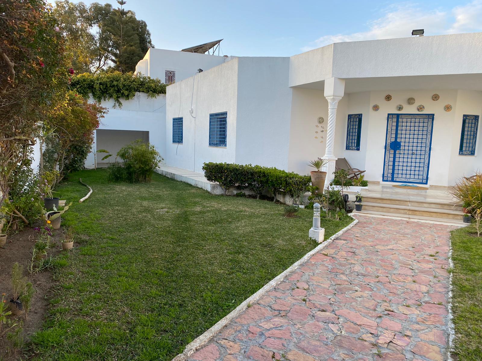 La Marsa Gammart Location Maisons Belle villa plein pied  gammarth suprieur