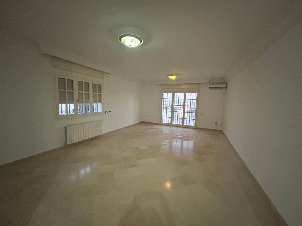 La Marsa Gammart Location Maisons Une ville de maitre  gammarth suprieur