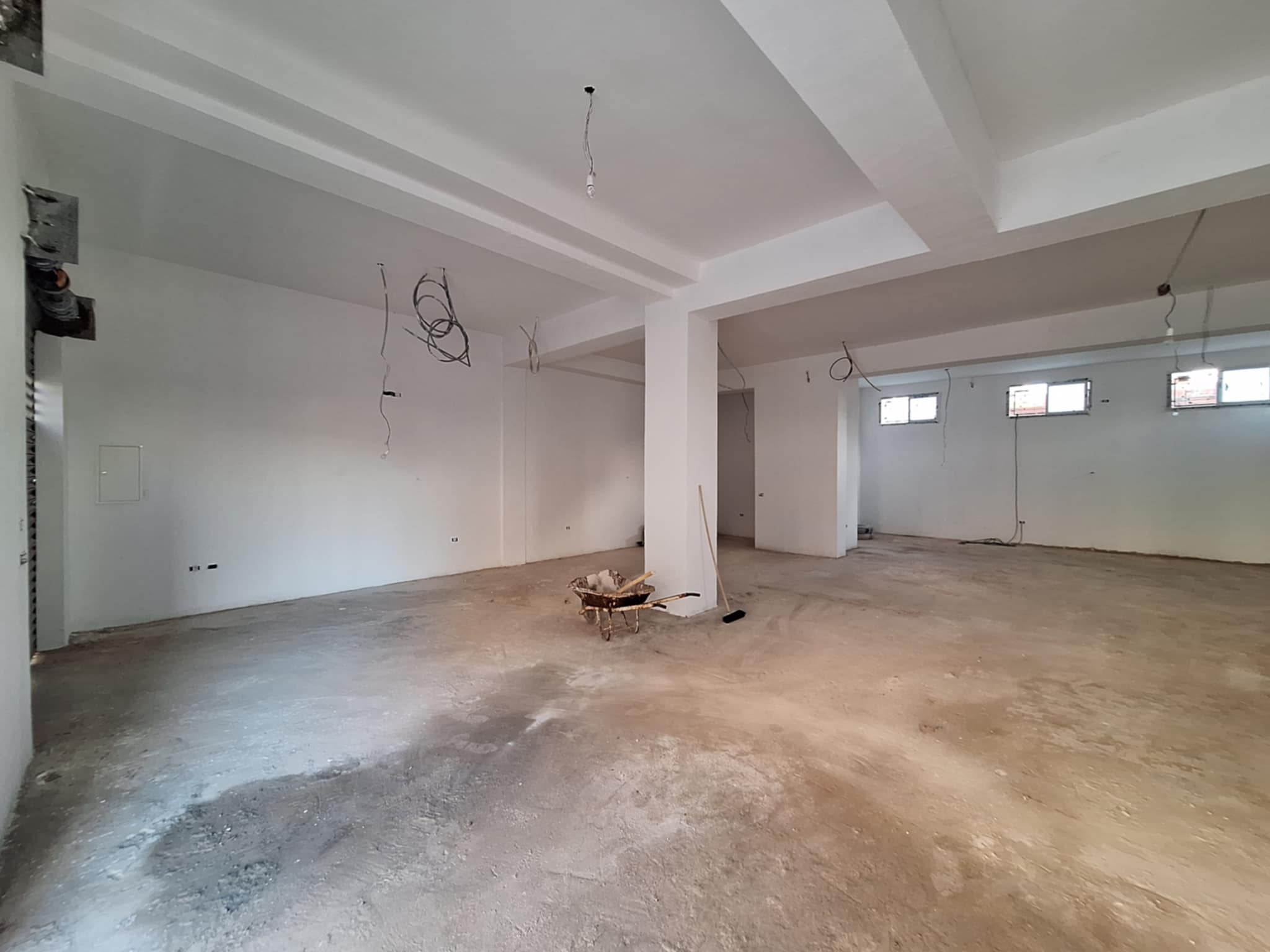 Fouchana Zone Industrielle El Meghira Location Surfaces Local commercial