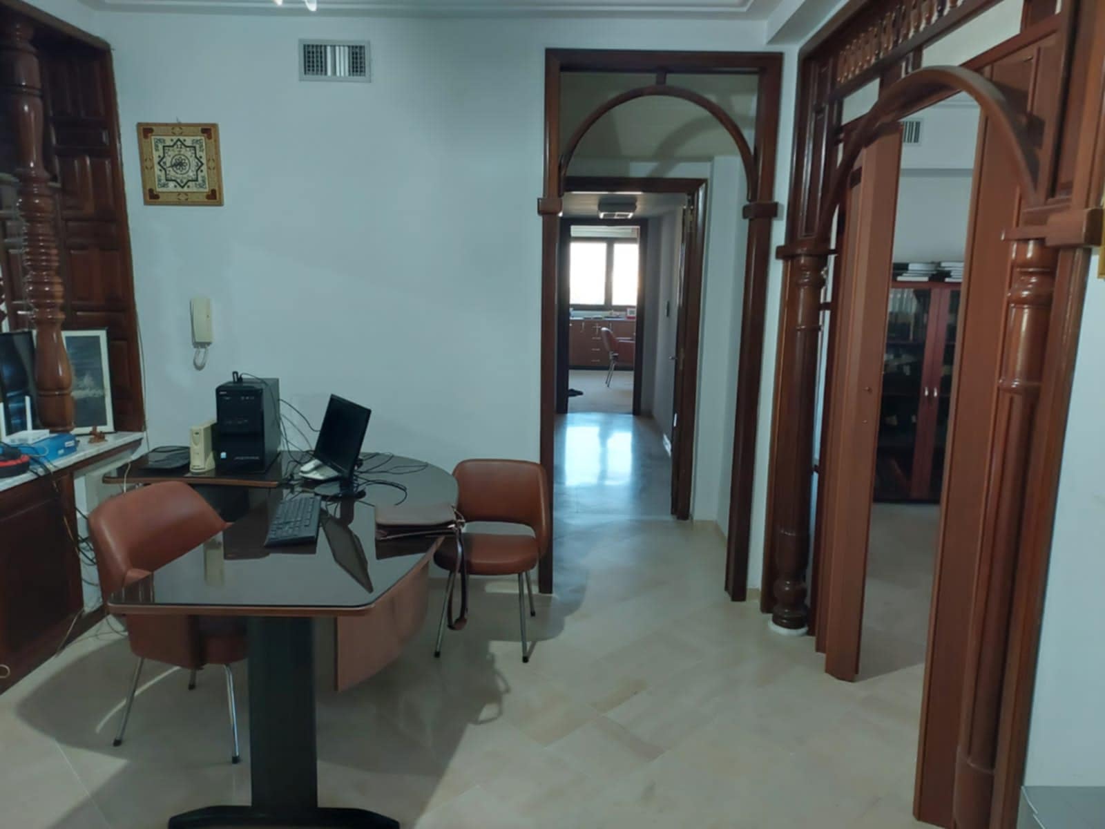 Sfax Ville Sfax Bureaux & Commerces Bureau Bureau ou cabinet d'expertise richement meuble