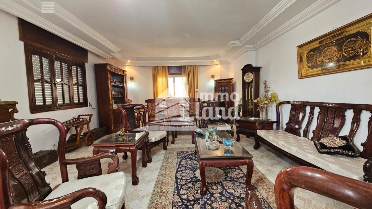 La Soukra La Soukra Location Appart. 4 pices Etage de villa s3 meubl  la soukra