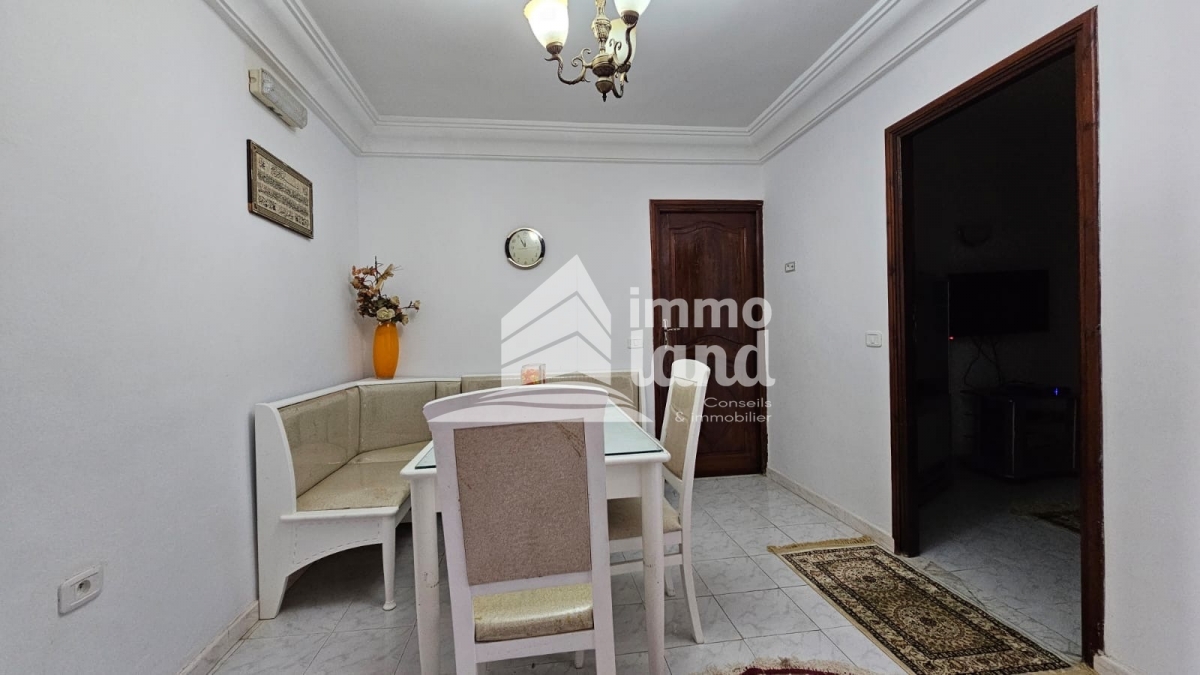 La Soukra La Soukra Location Appart. 4 pices Etage de villa s3 meubl  la soukra