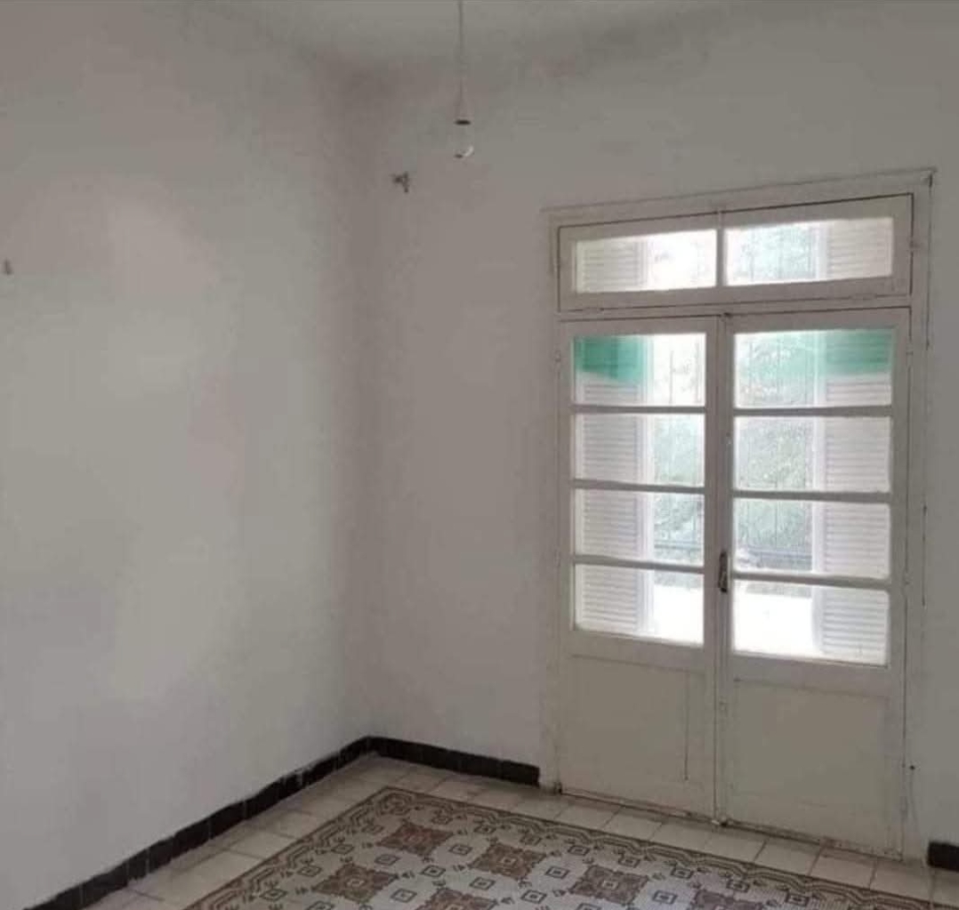 Menzel Bourguiba Cite Sidi Yahya Vente Maisons Grande villa  menzel bourguiba