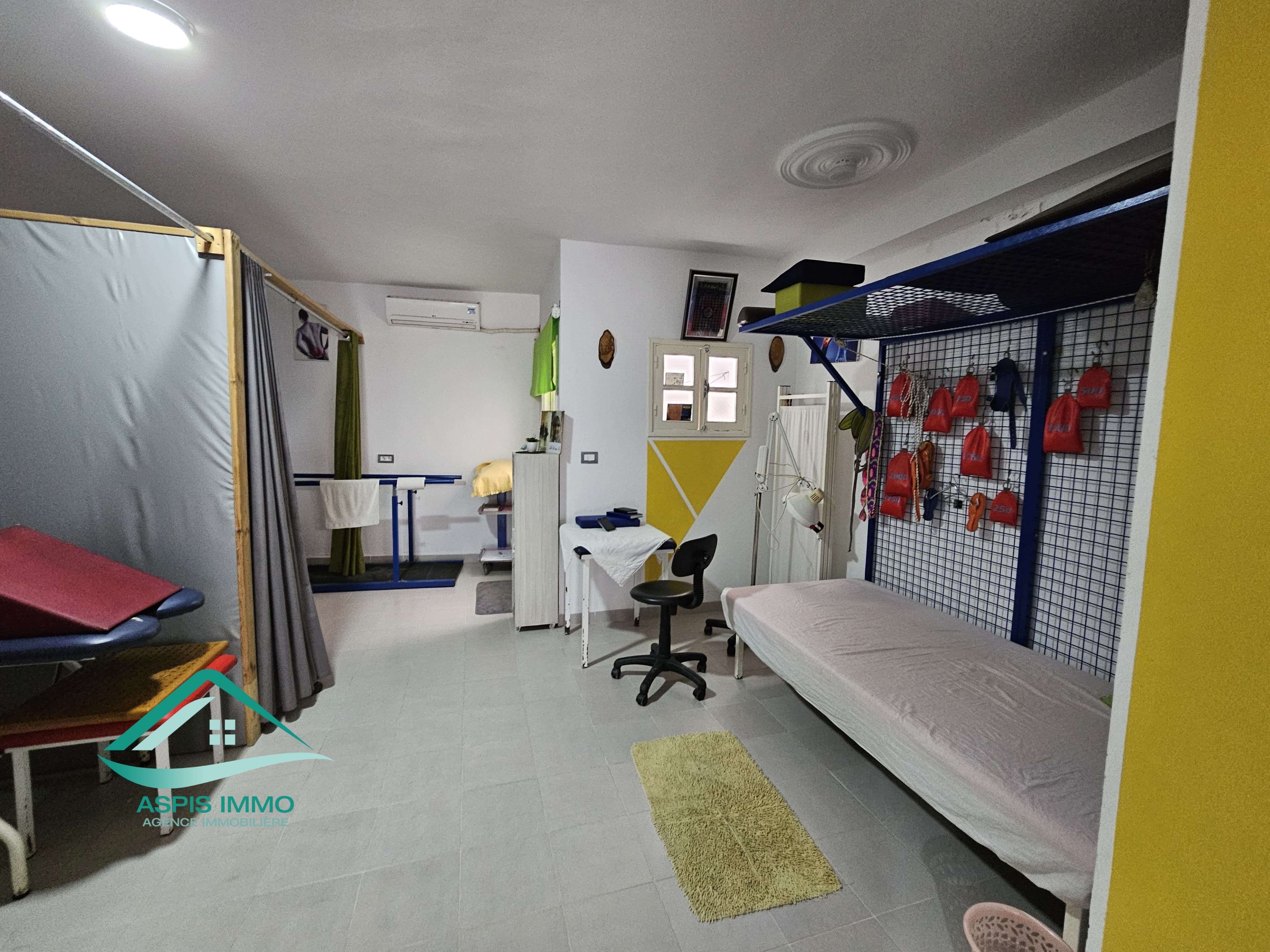 El Haouaria El Haouaria Bureaux & Commerces Bureau Vt967local commercial  hawaria