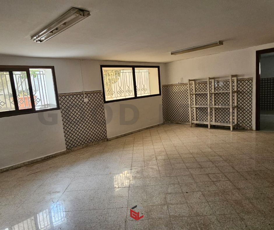 El Menzah El Menzah 4 Bureaux & Commerces Bureau Villa  usage bureautique  menzah 4