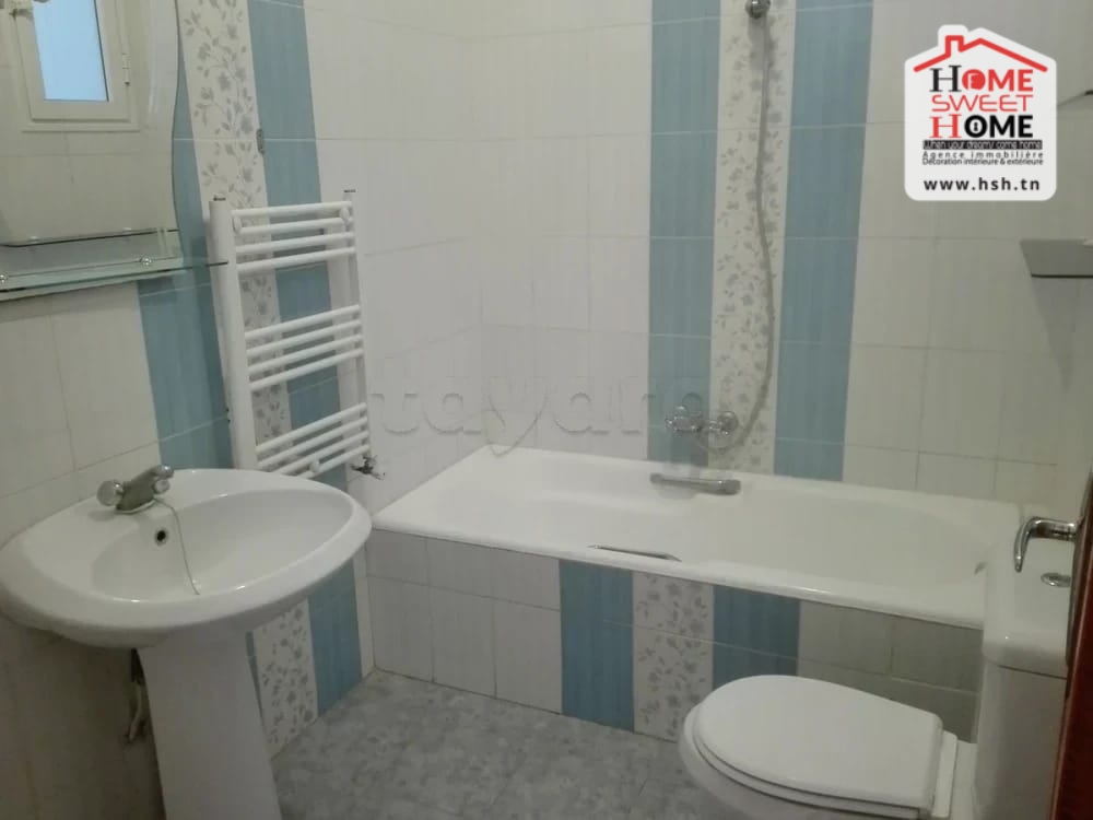 El Kram&nbsp;Le Kram&nbsp;Vente&nbsp;Appart. 4 pi�ces&nbsp;Etage de villa s3 phirouza au kram