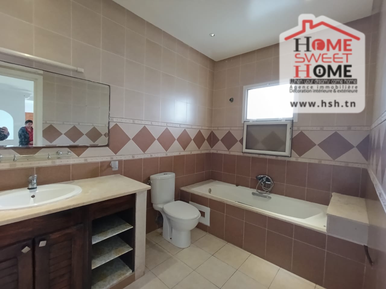 Ain Zaghouan Ain Zaghouan Location Appart. 3 pices Etage s3 edayez  ain zaghouan sud