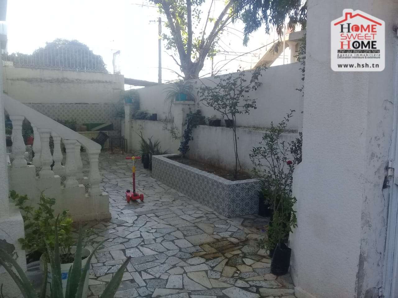 Ezzahra Ezzahra Vente Appart. 5 pices+ Immeuble narcos d'ezzahra
