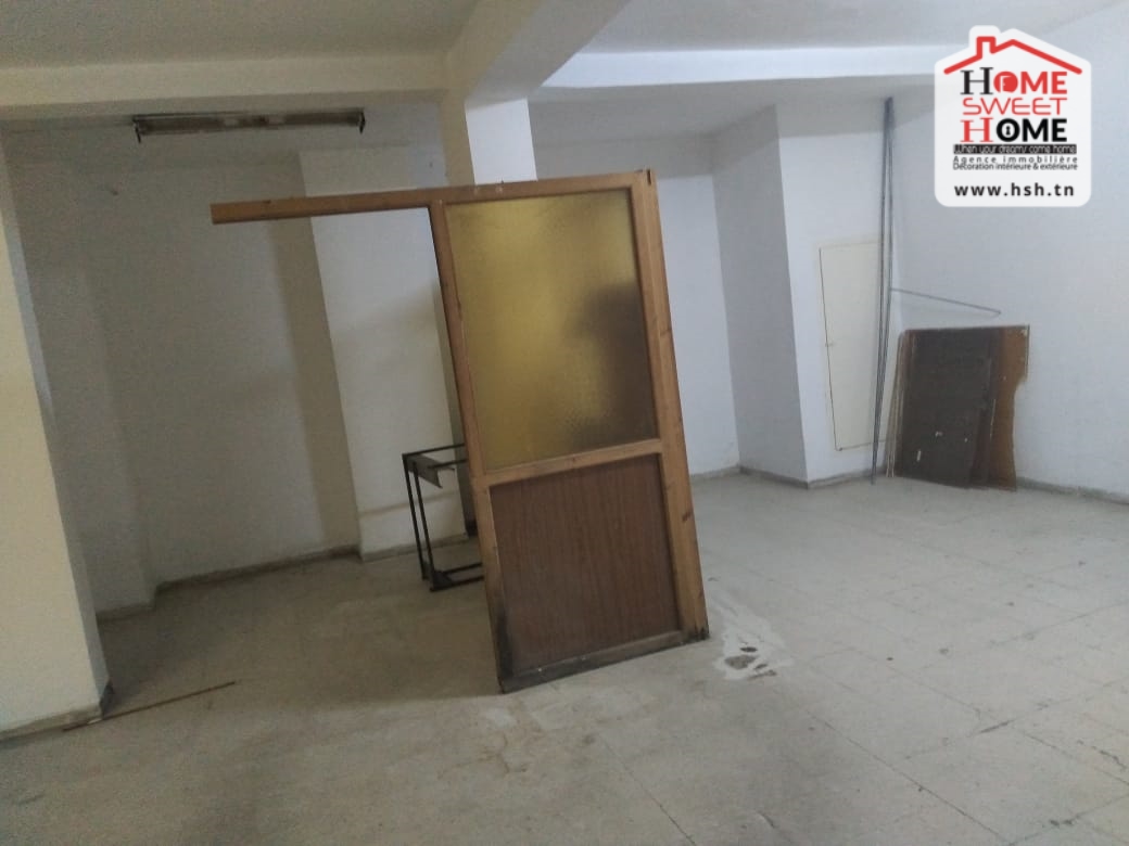 Bab Bhar Bab Bhar Bureaux & Commerces Surfaces Local zlande au centre ville tunis