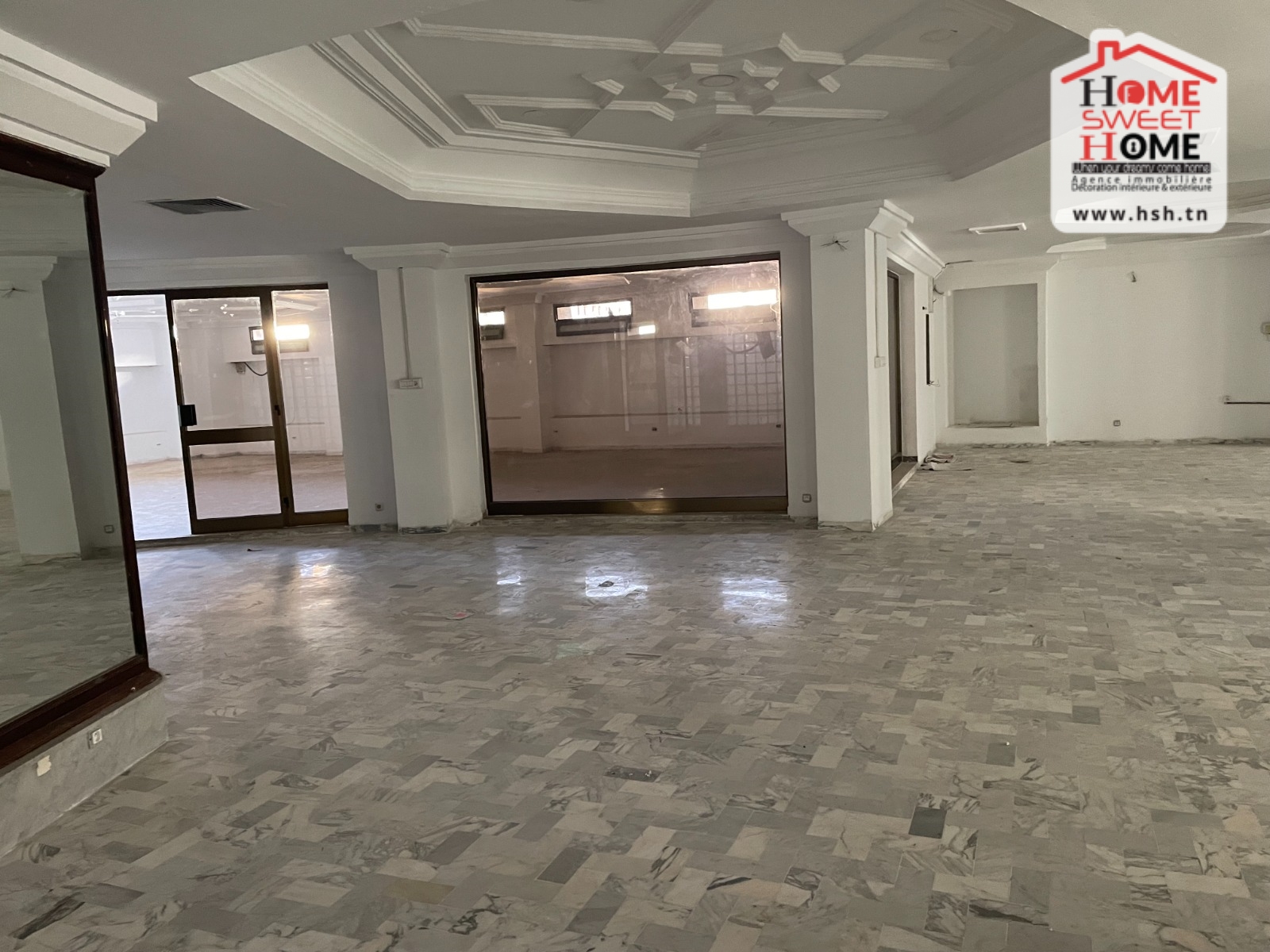 Bab Bhar Bab Bhar Bureaux & Commerces Surfaces Local zimbra  tunis