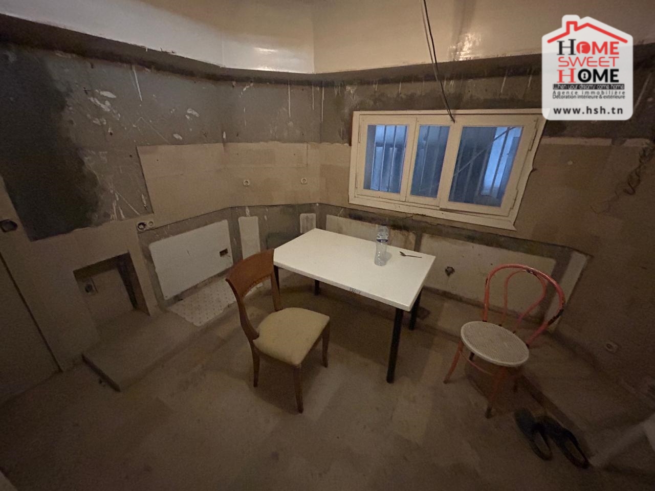 Ariana Ville El Menzah 7 Bureaux & Commerces Bureau Bureau tova  el manzah 7