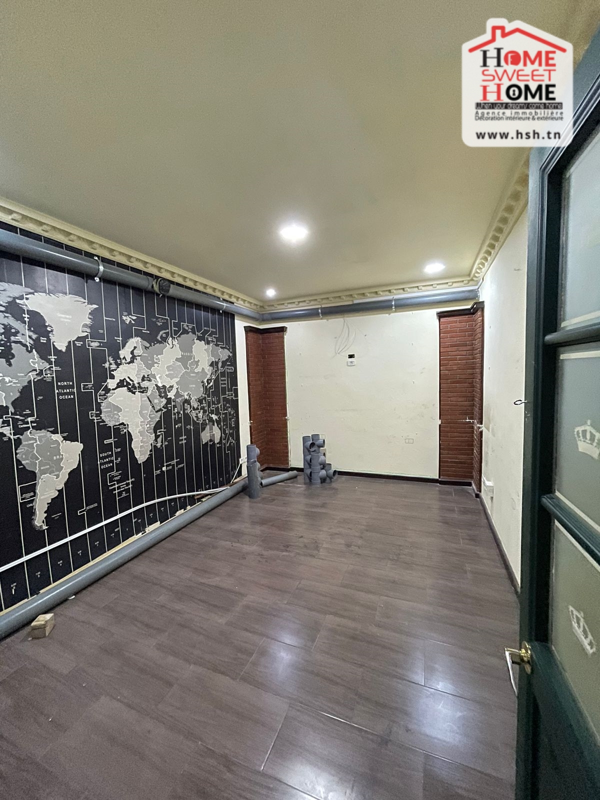 Bab Bhar Bab Bhar Bureaux & Commerces Surfaces Local david  lafayette