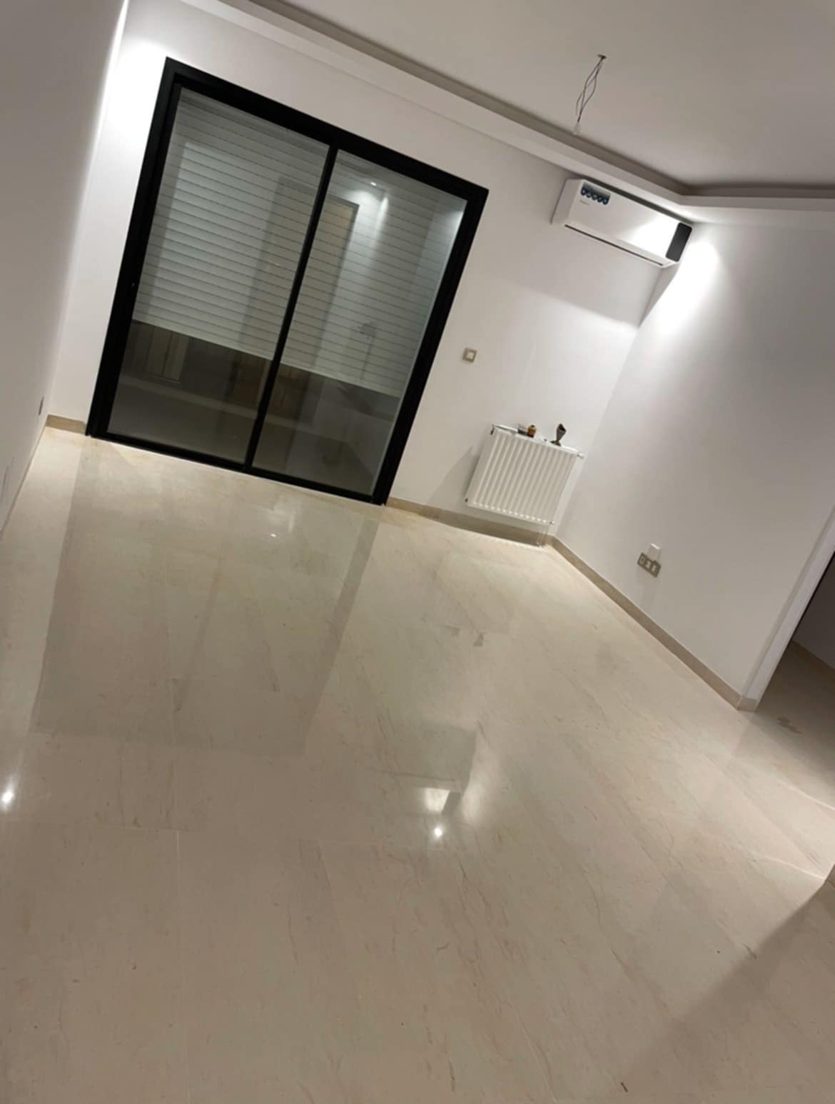 La Marsa Sidi Daoud Location Appart. 4 pices Un s3  la marsa derrire carrefour