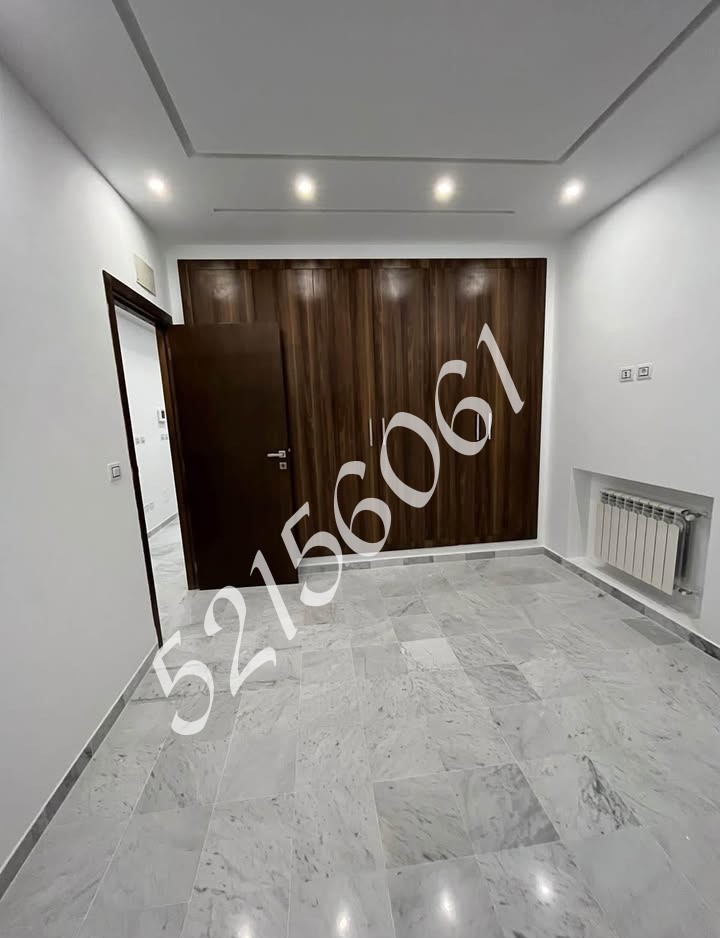 La Marsa El Aouina Location Appart. 1 pice S1  wahat  tel 52156061  fb7303