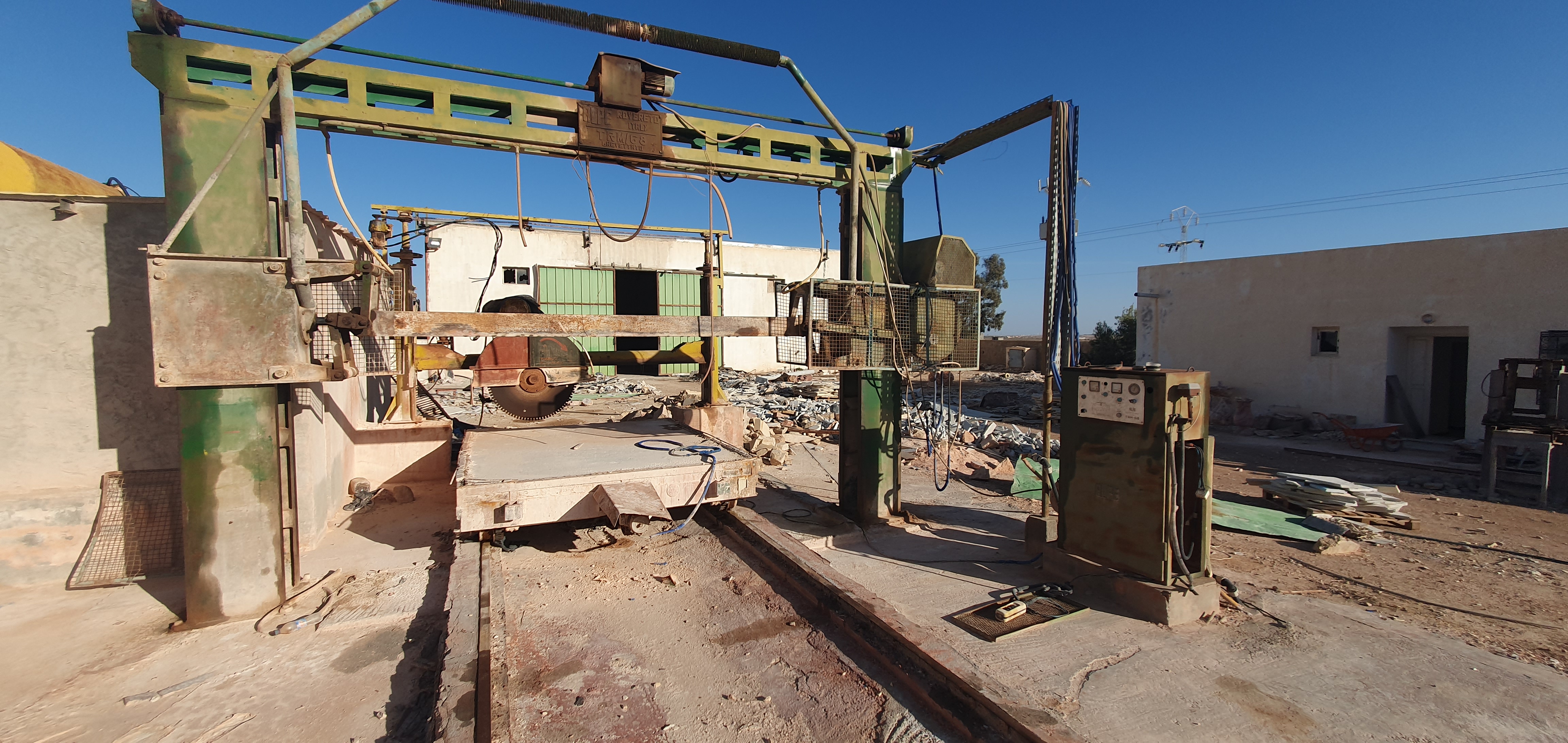 Medenine Nord Koutine Vente Surfaces Marbrerie  mdenine