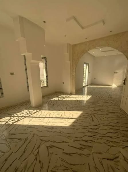Bab Bhar Bab Bhar Vente Appart. 5 pices+ S4 vide centre ville