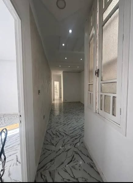 Bab Bhar Bab Bhar Vente Appart. 5 pices+ S4 vide centre ville