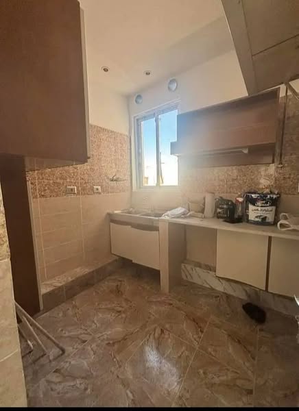 Bab Bhar Bab Bhar Vente Appart. 5 pices+ S4 vide centre ville