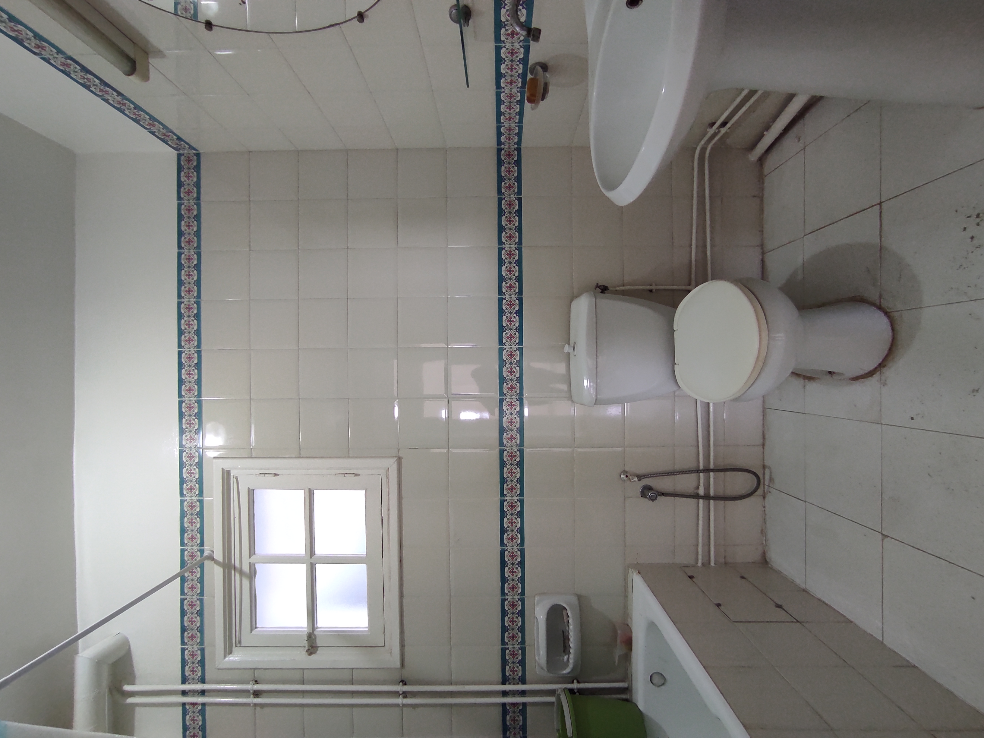 La Soukra Borj Louzir Vente Appart. 3 pices Appartement s3 ensoleill  behi ladgham
