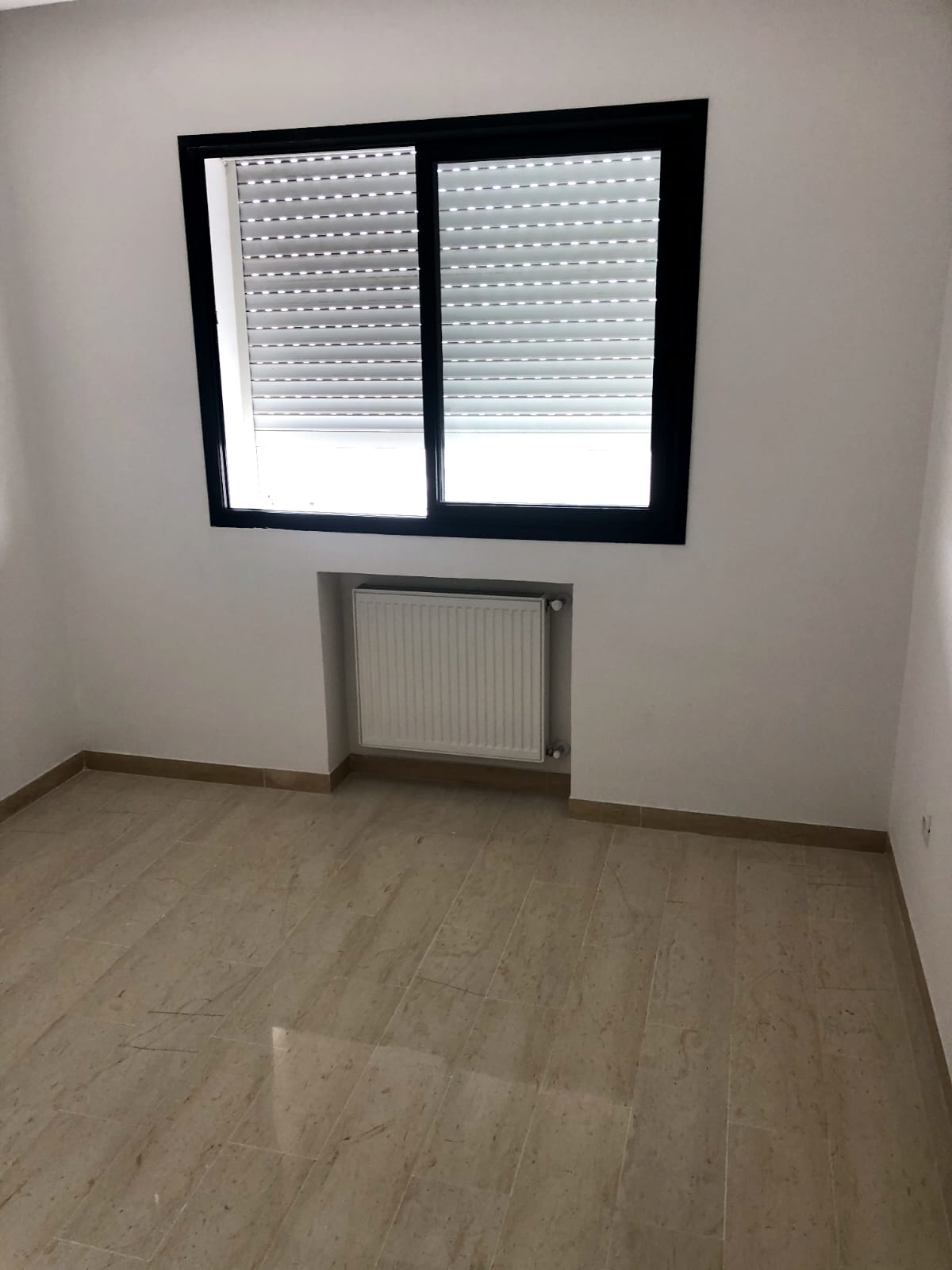 El Mourouj Residence Zahret El Mourouj Location Appart. 4 pices Appartemrnt