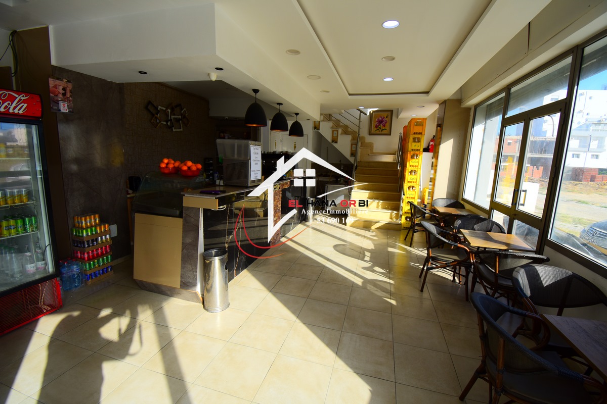 Mahdia Mahdia Vente Surfaces Local commercial deux appts sur route principale