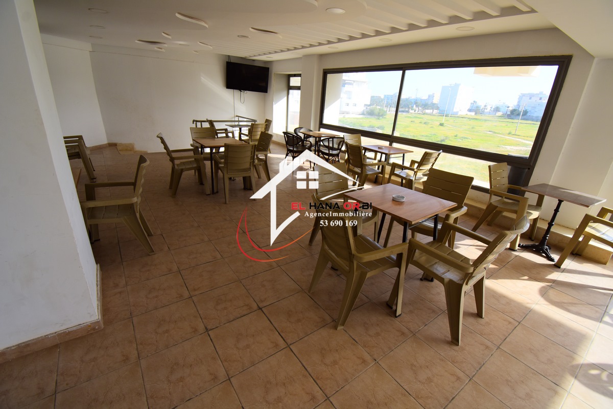 Mahdia Mahdia Vente Surfaces Local commercial deux appts sur route principale