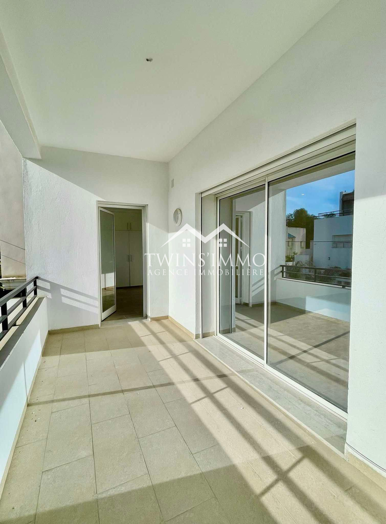 La Marsa Marsa Ennassim Location Appart. 3 pices tage de villa s3  la marsa ville